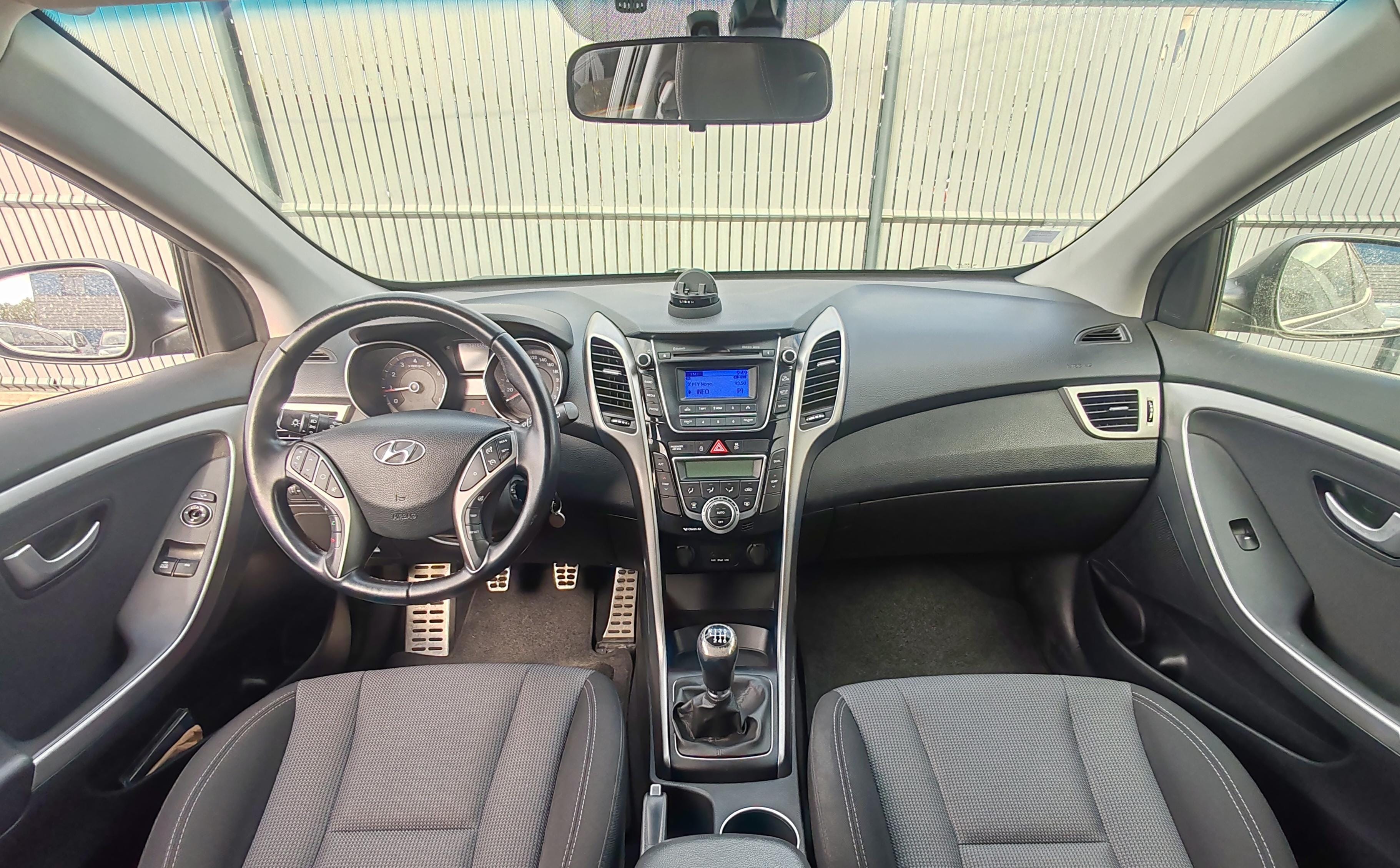 Hyundai i30 avec Siège bébé