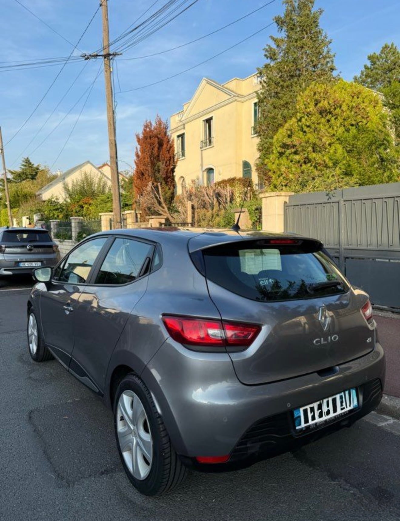 Renault Clio with Air conditioning