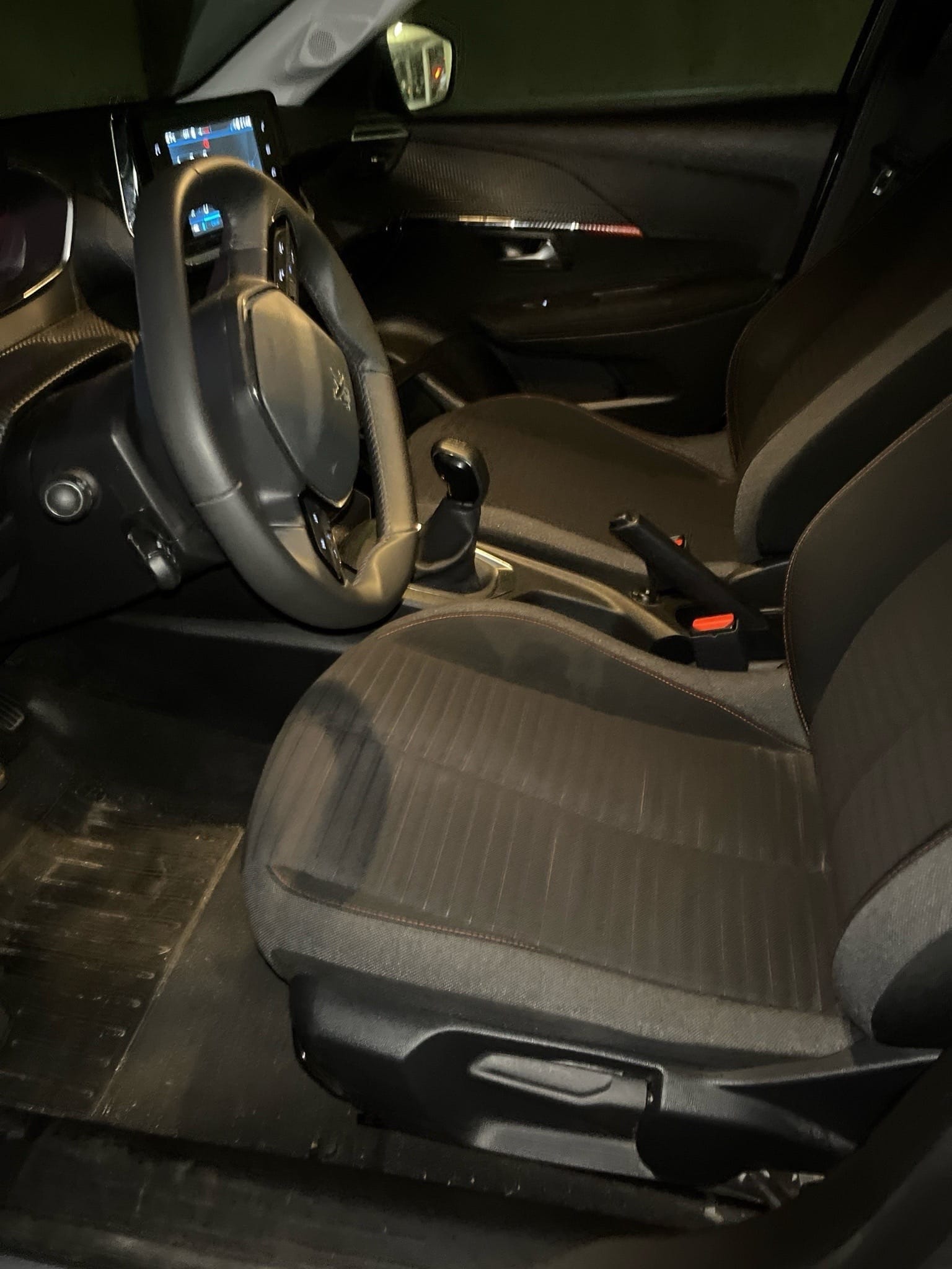 Peugeot 208 avec Régulateur de vitesse