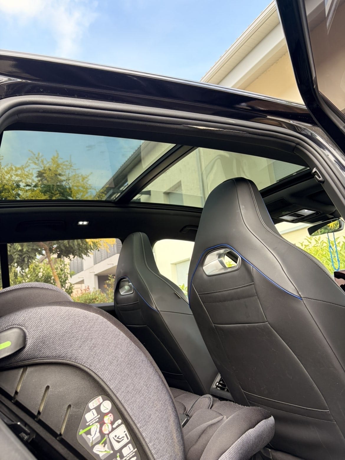 Volkswagen Tiguan SE R-Line Black 4MOTION avec GPS