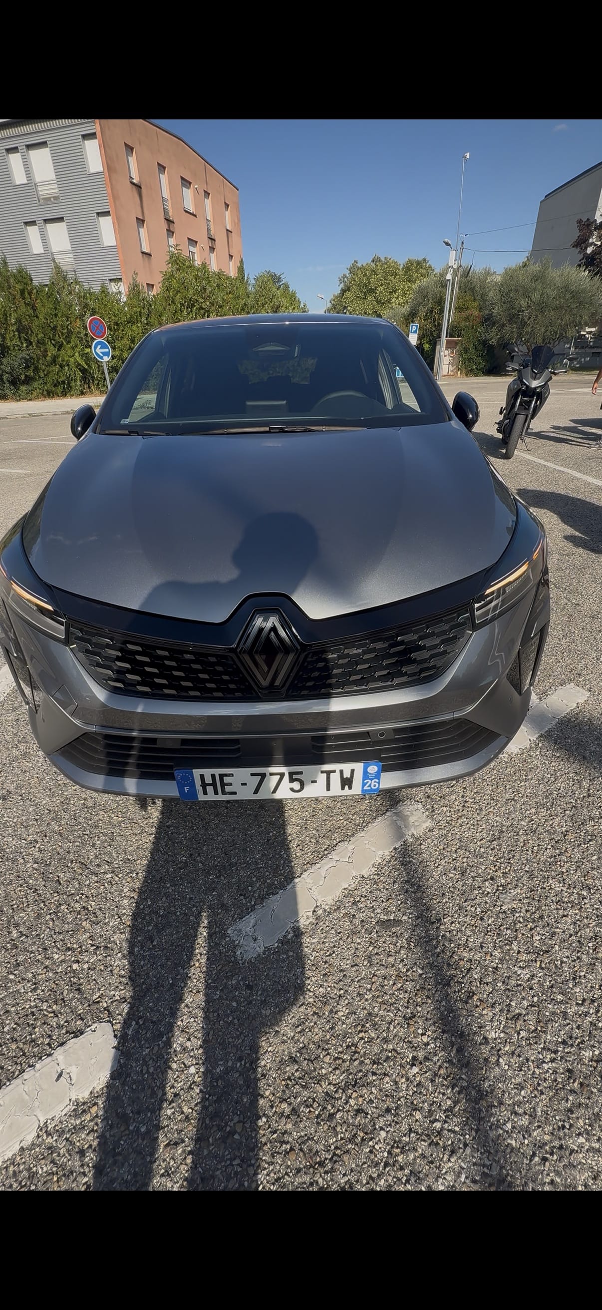 Renault Clio E-tech, 2025, Essence 98, automatique