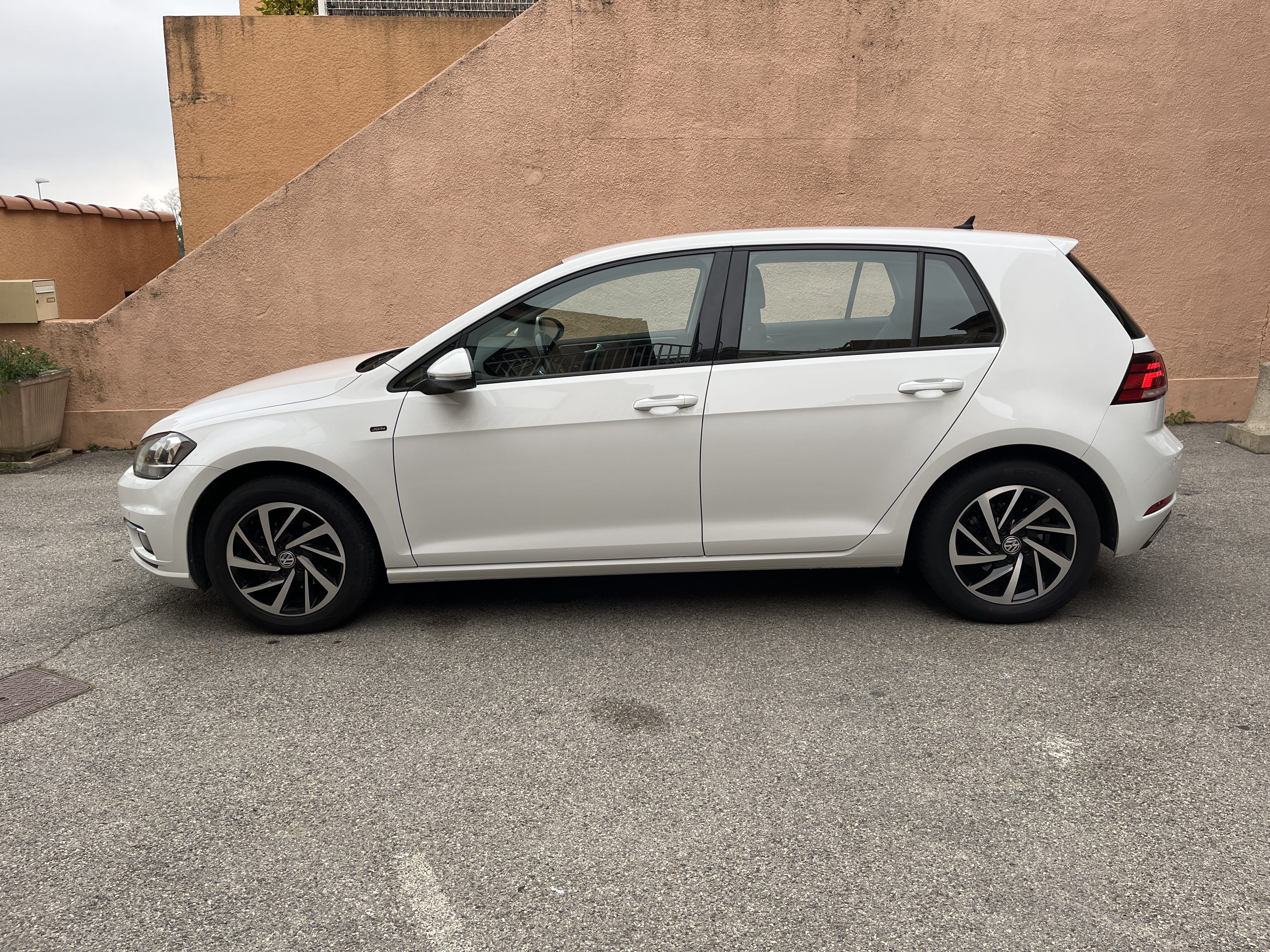 Volkswagen Golf avec Climatisation