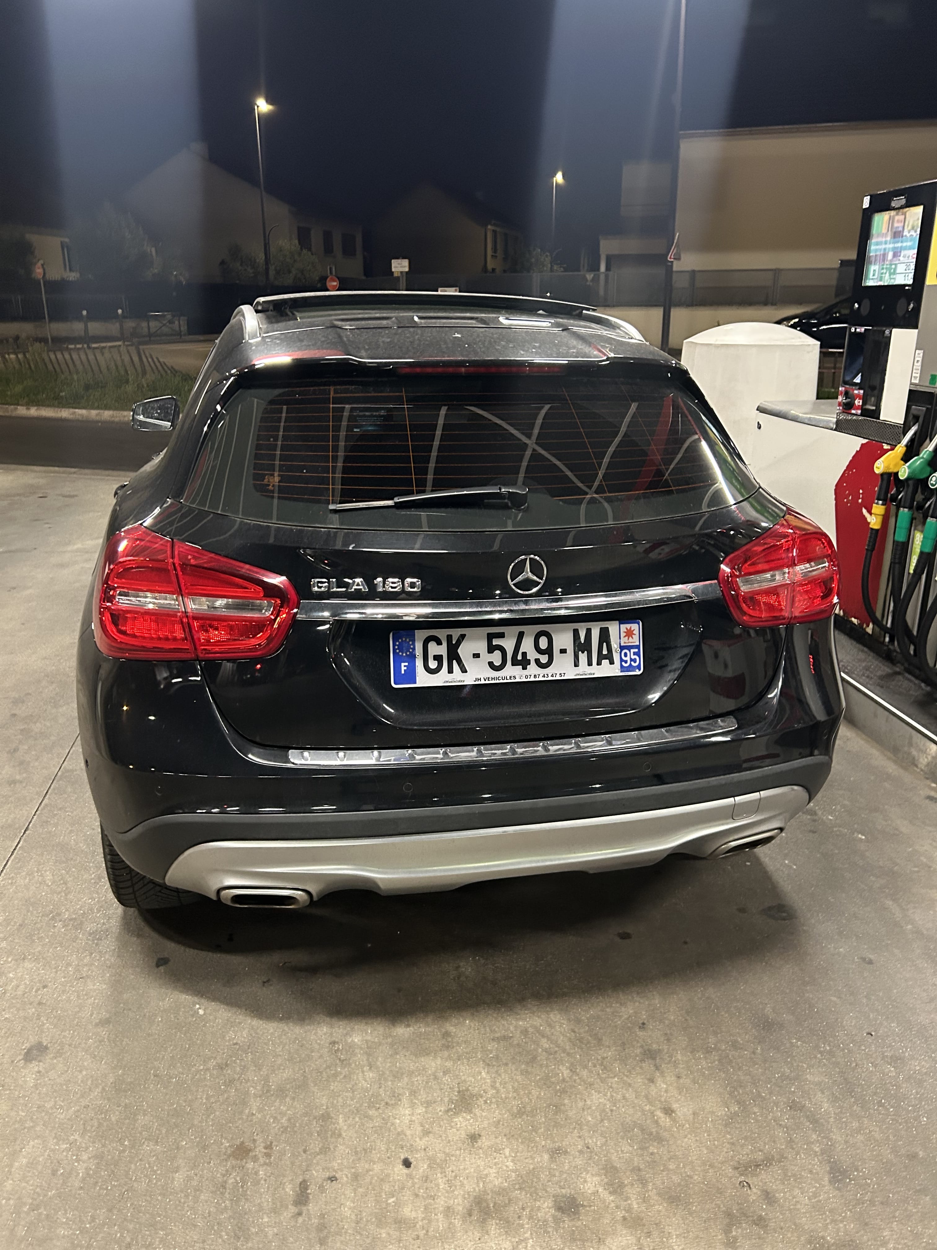 Mercedes-Benz GLA 200