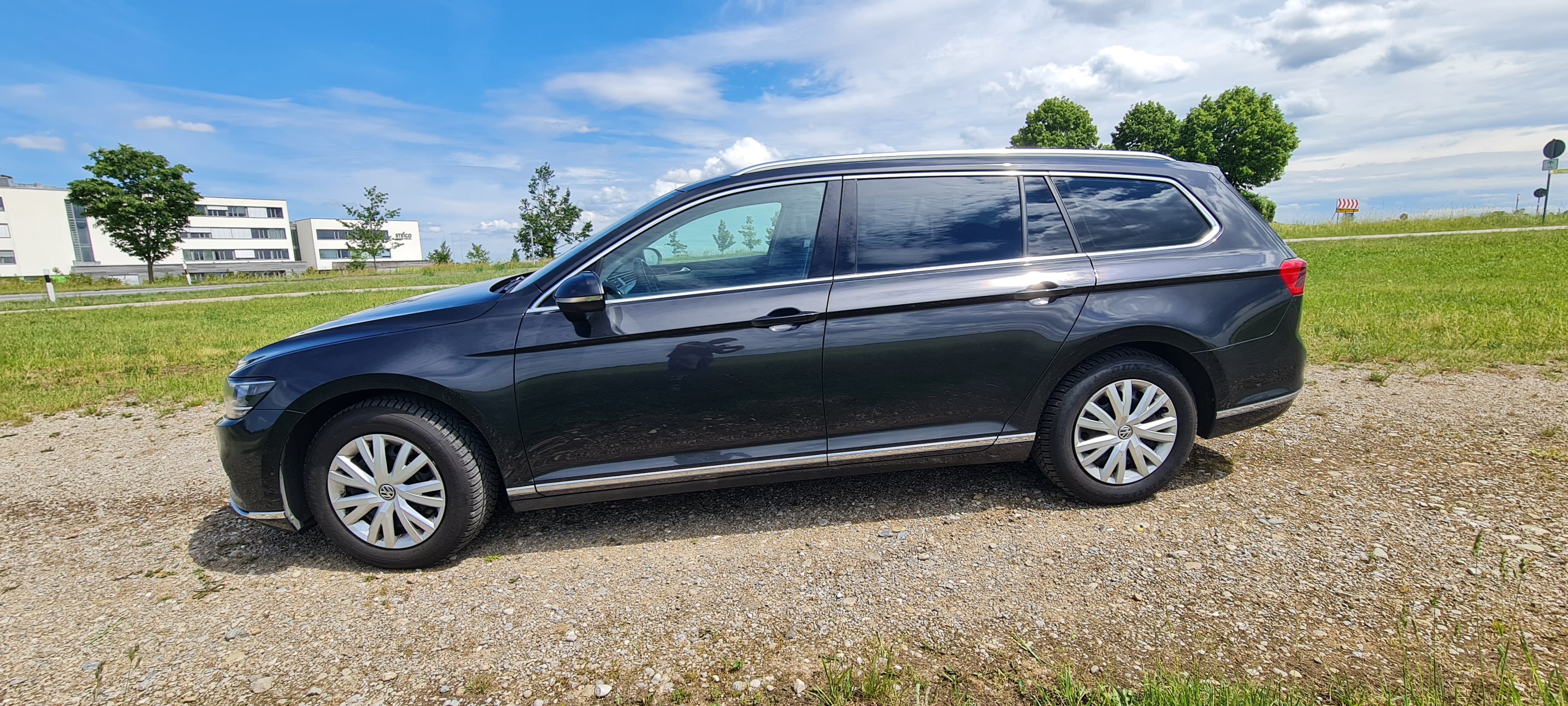 Volkswagen Passat Kombi mit Klimaanlage