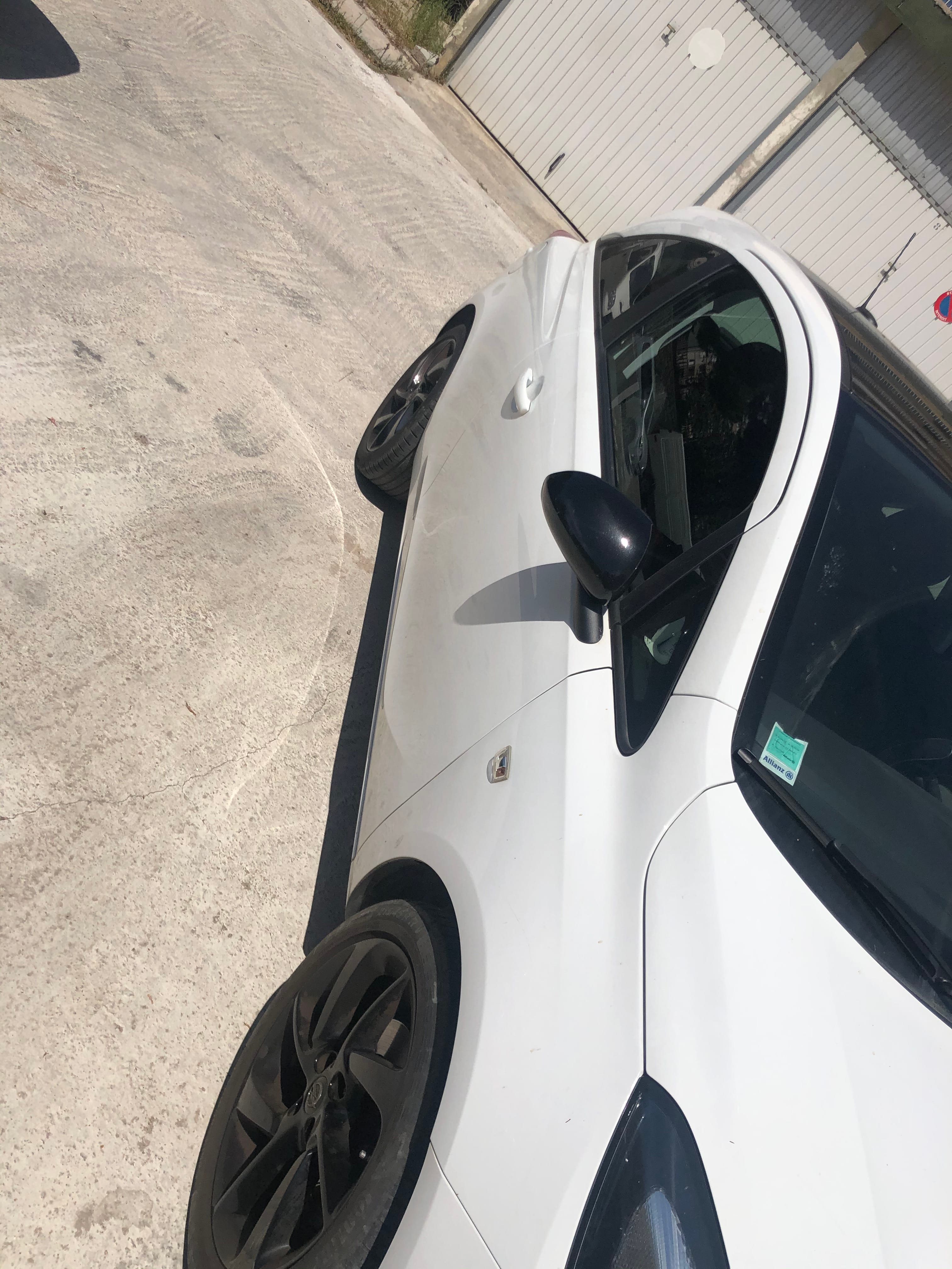 Opel Corsa avec GPS