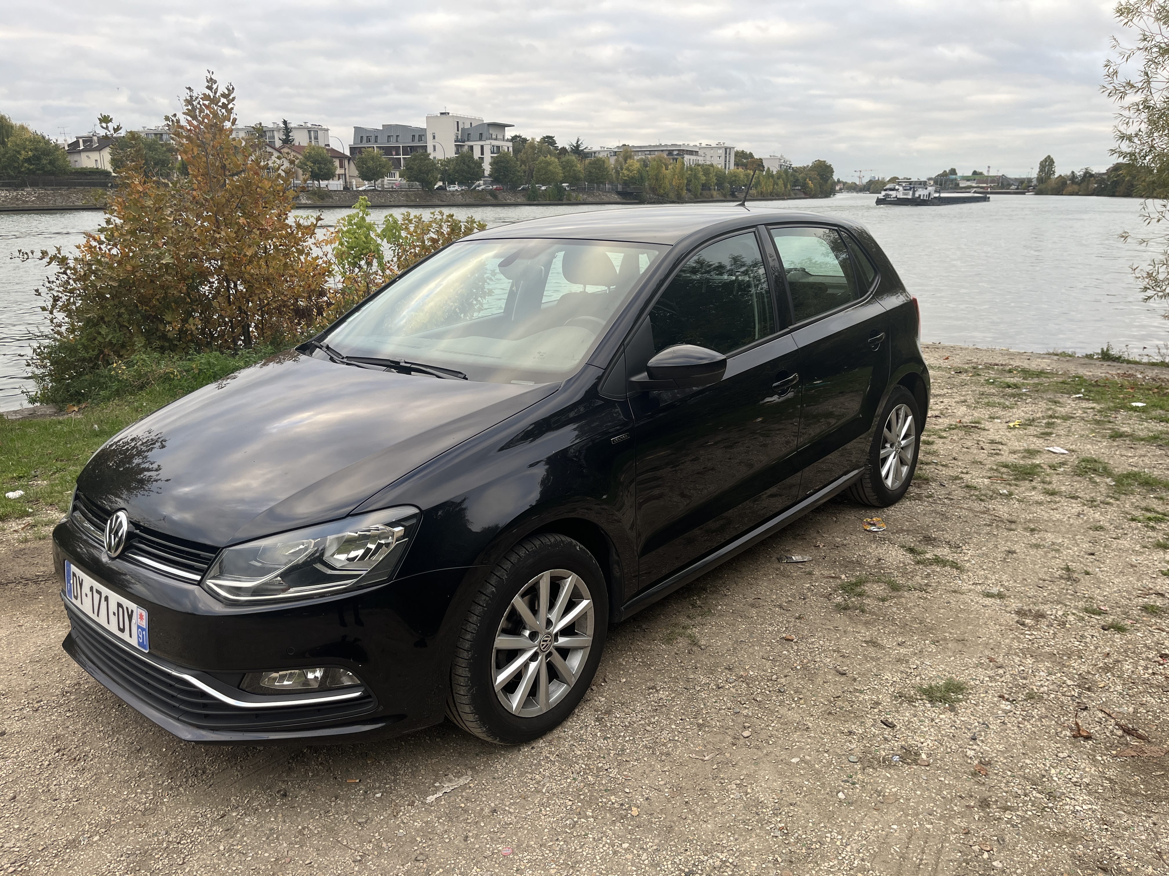 Volkswagen Polo, 2015, Essence 95, automatique