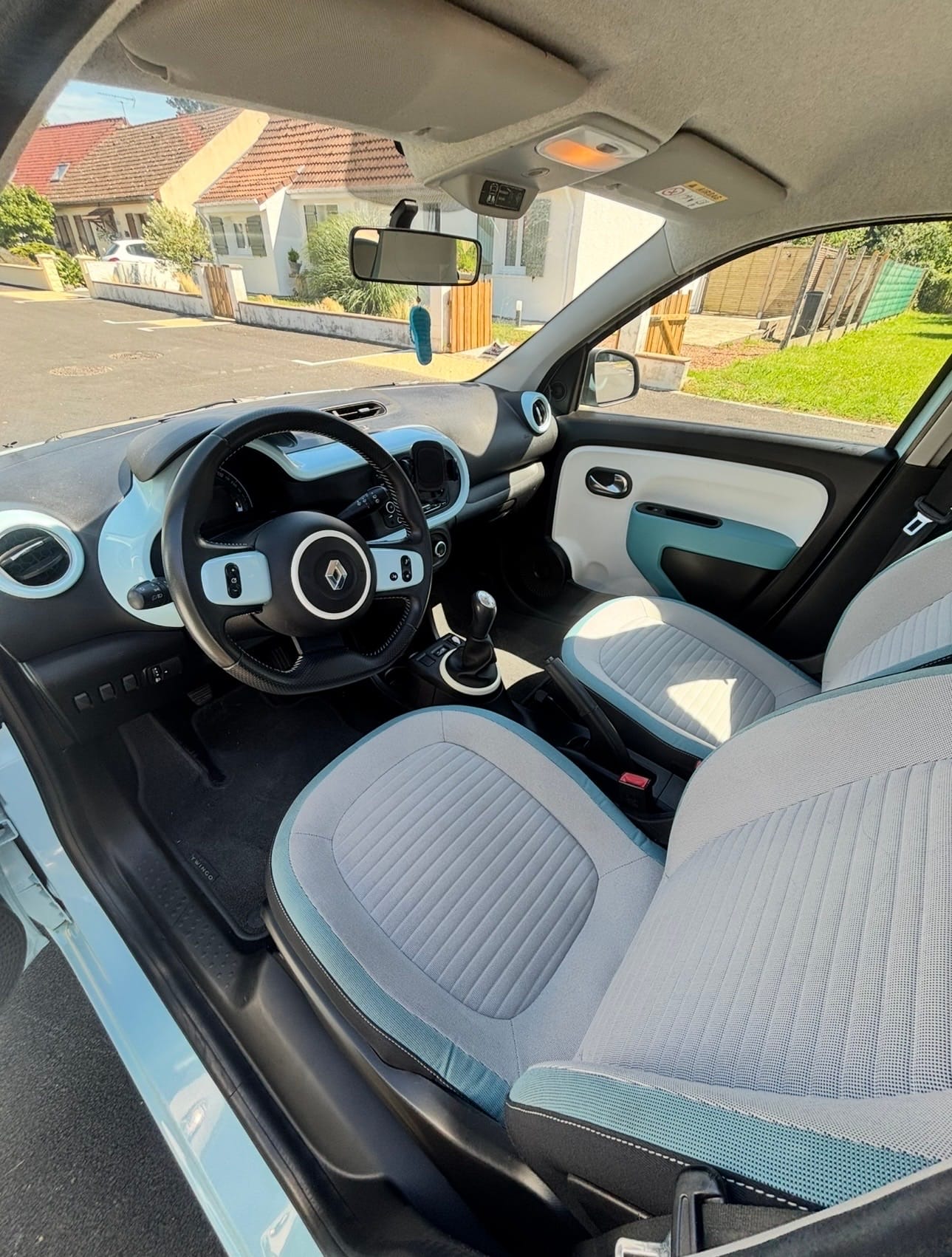 Renault Twingo III avec Port USB