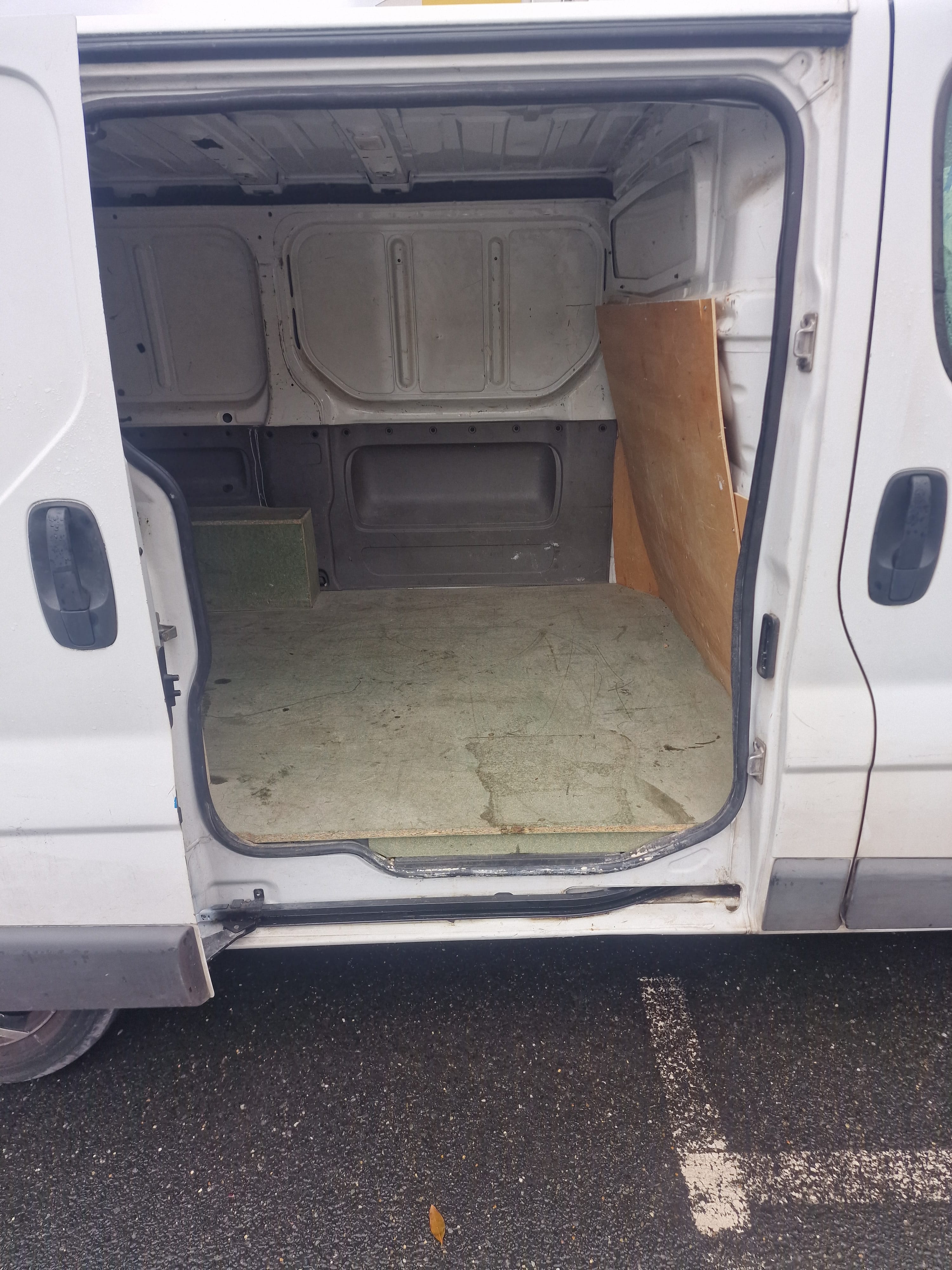 Renault Trafic avec Attelage