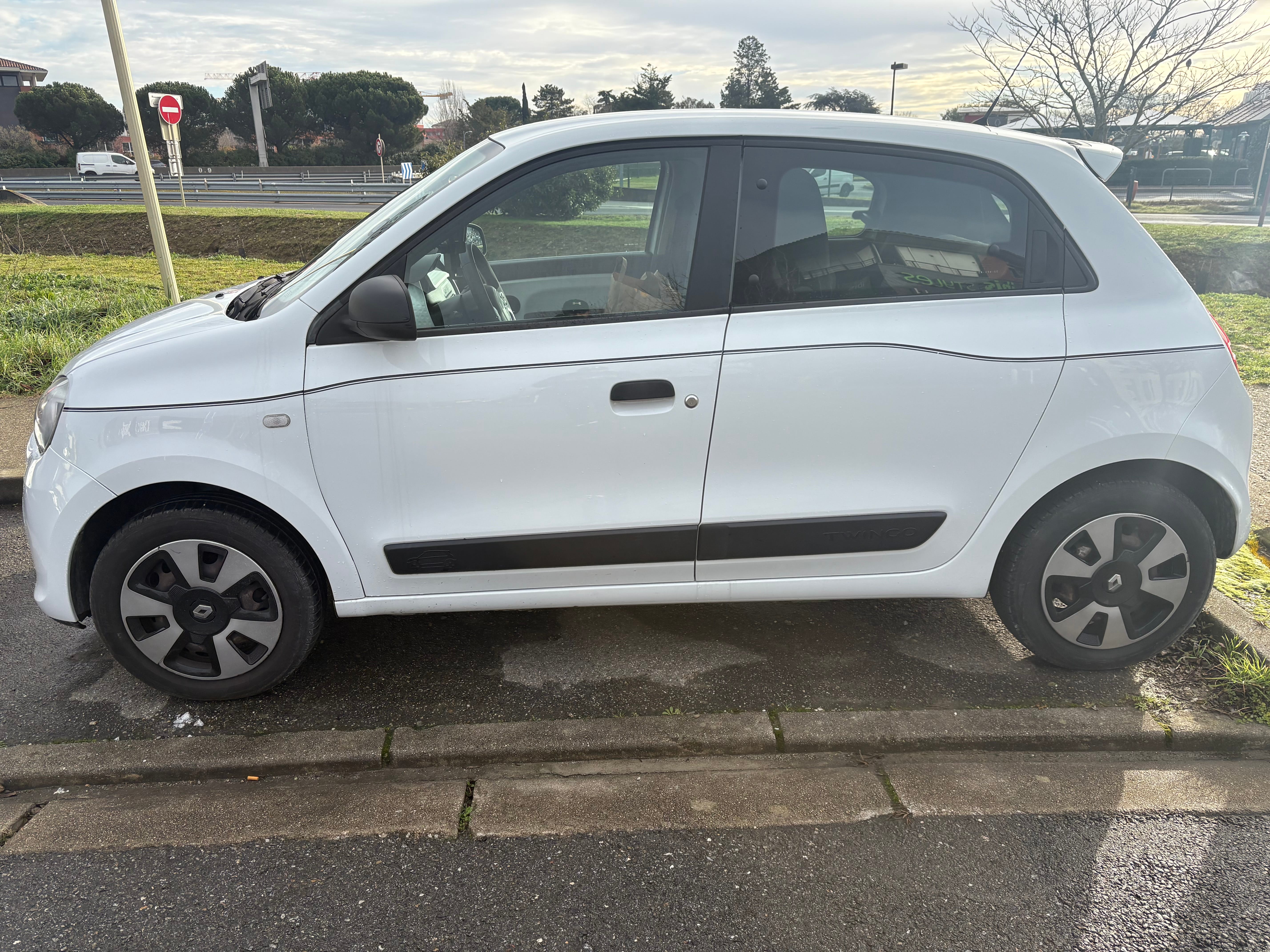 Renault Twingo III avec Régulateur de vitesse