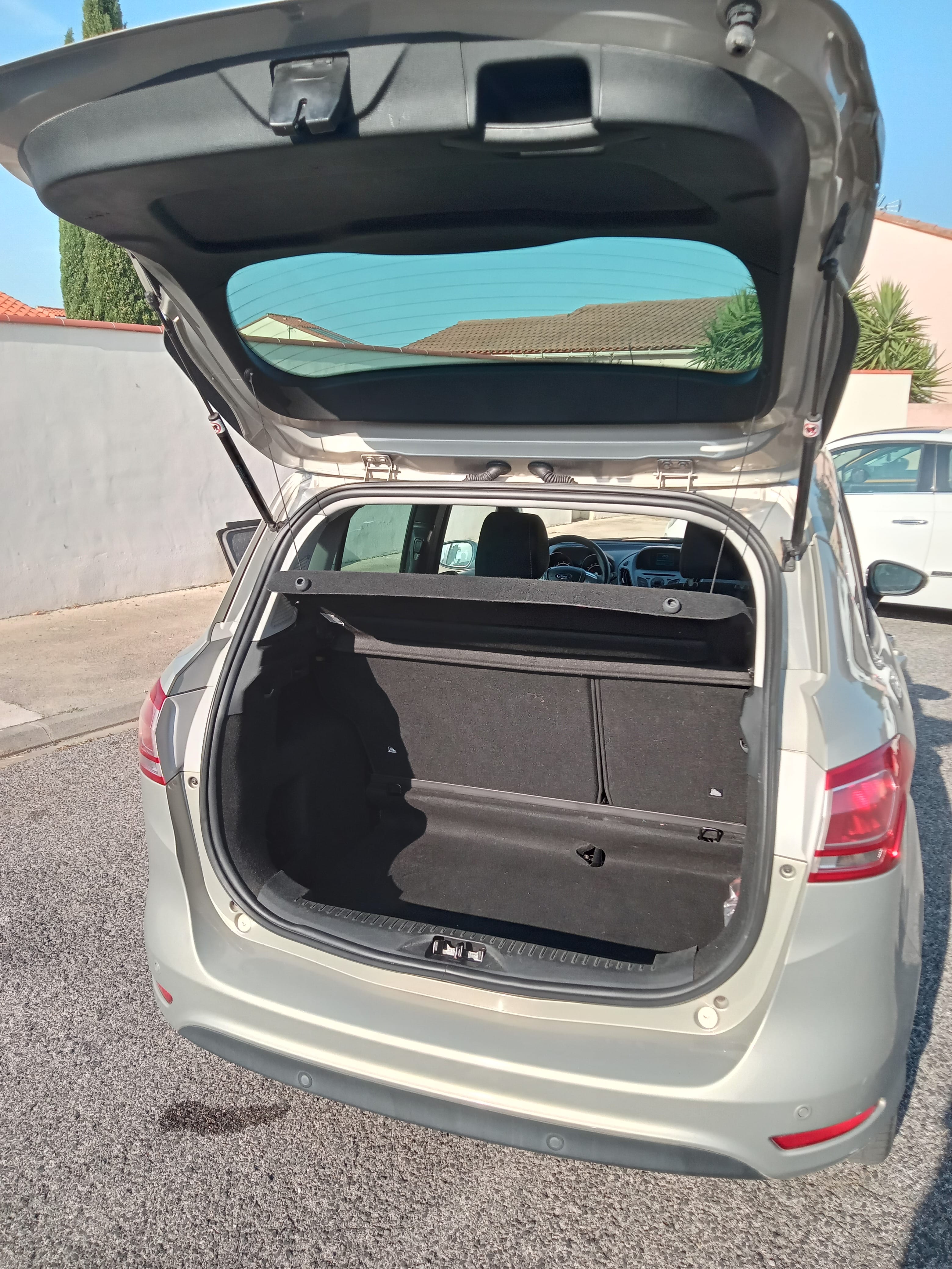 Ford B-Max avec Régulateur de vitesse