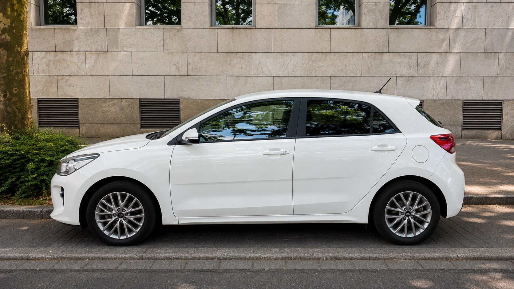 Kia Rio Dream Team Edition 5-Door avec Climatisation