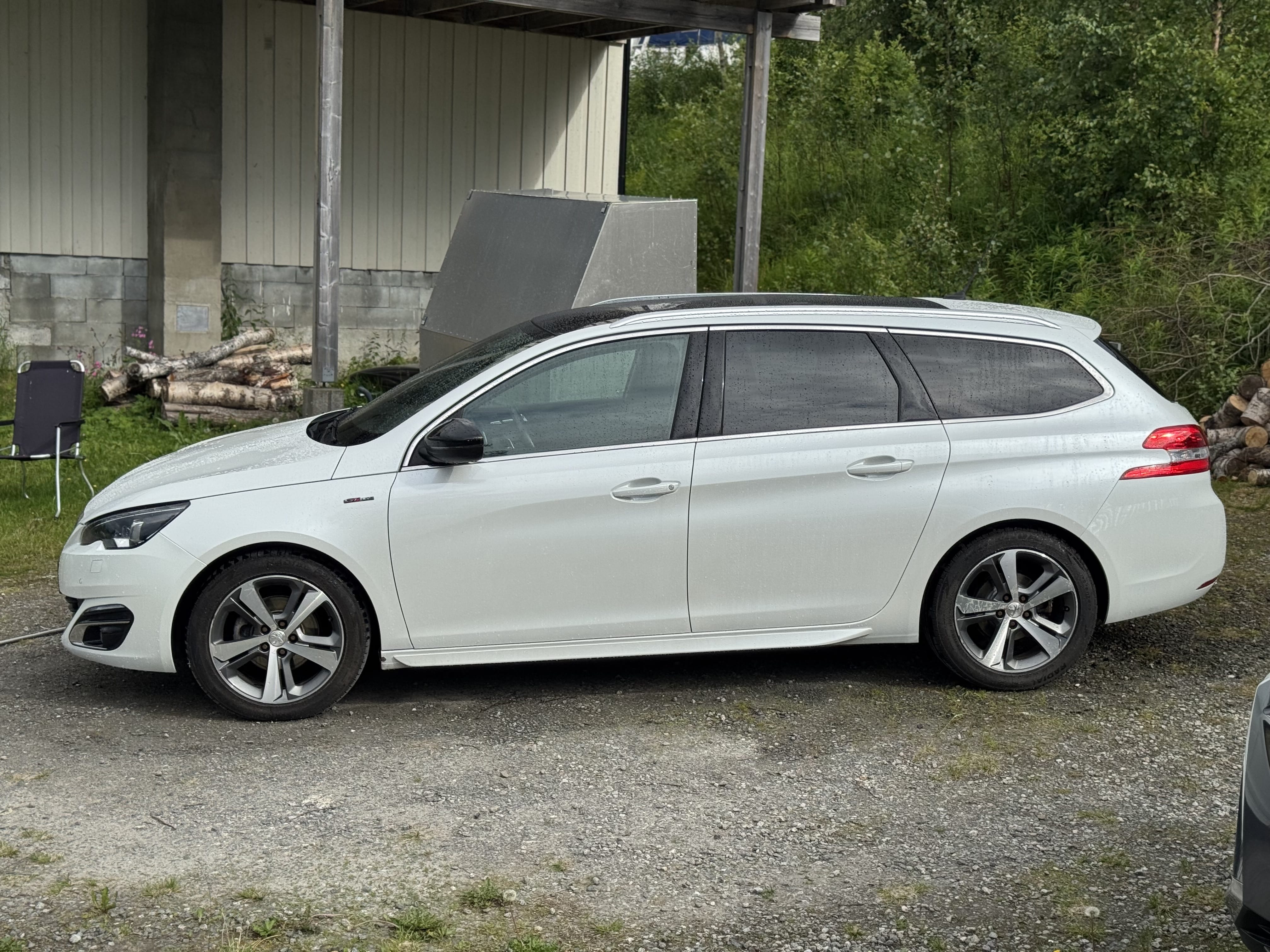 Peugeot 308 SW 1.2 Puretech with Air conditioning