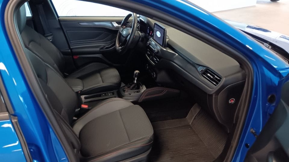 Ford Focus Enkel i byen, billig til hytten siden mit Bluetooth-Audio