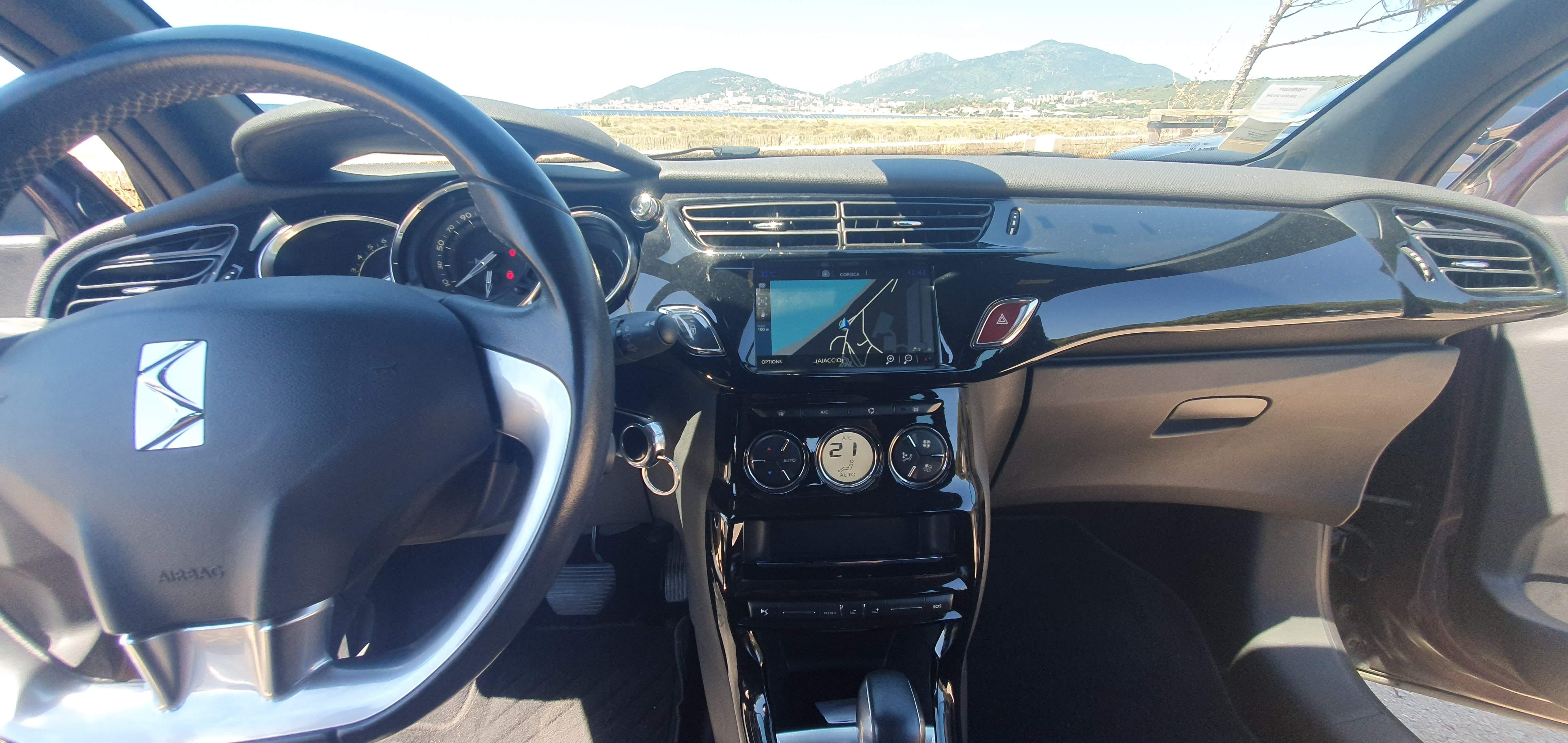 DS 3 Boite Auto with Baby seat