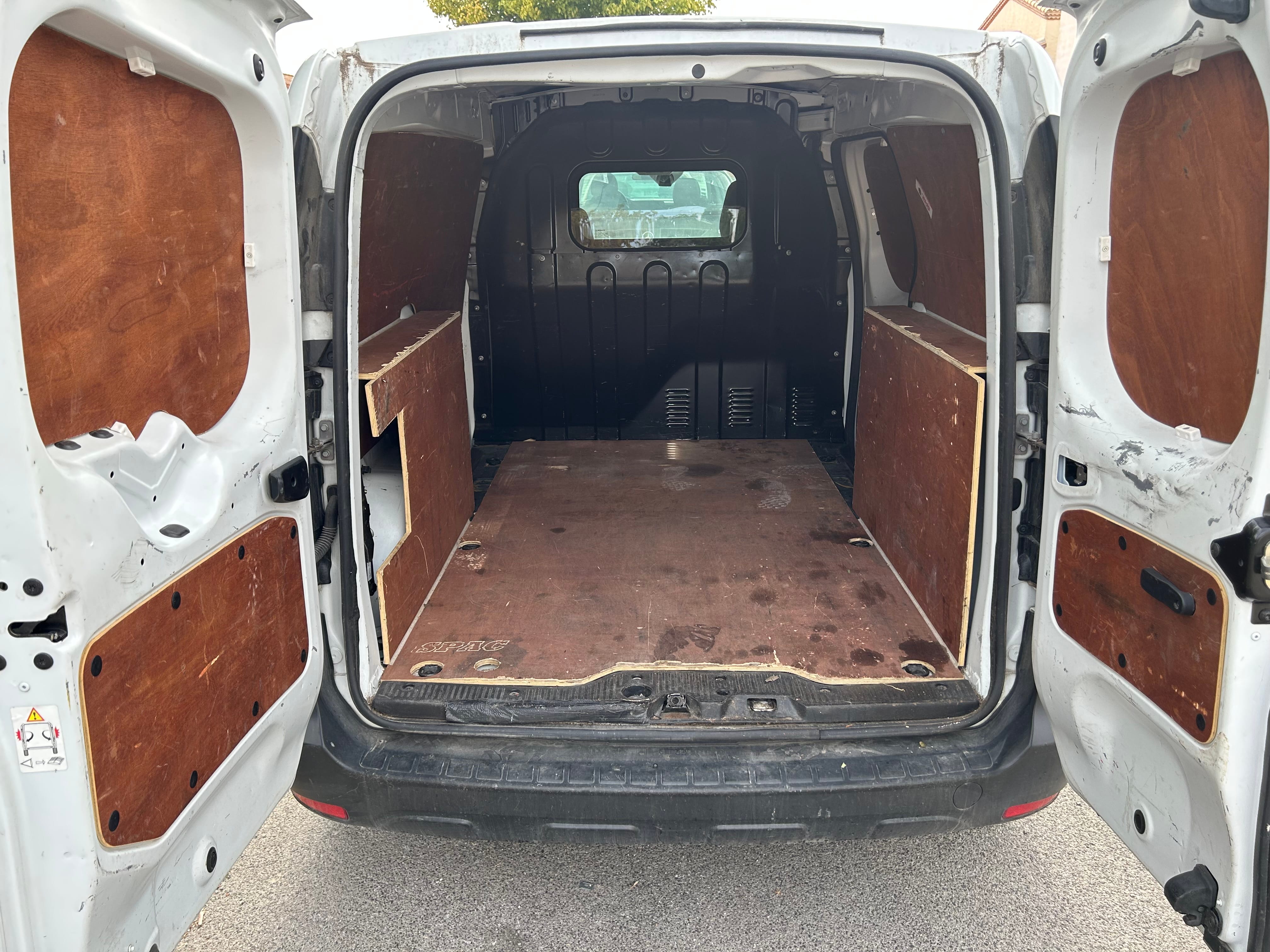 Renault Kangoo Express avec Entrée audio / iPod