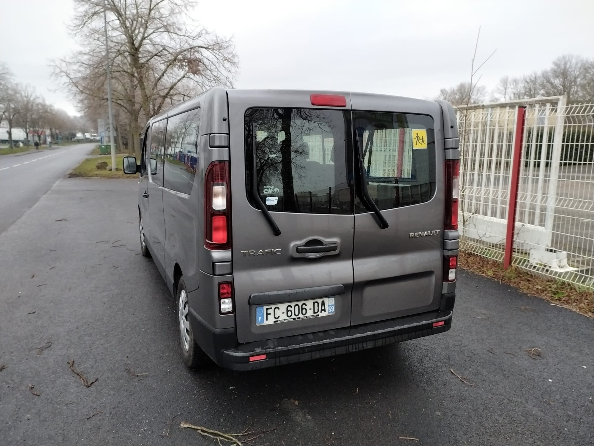 Renault Trafic Passenger Gris L2 GPS avec Climatisation