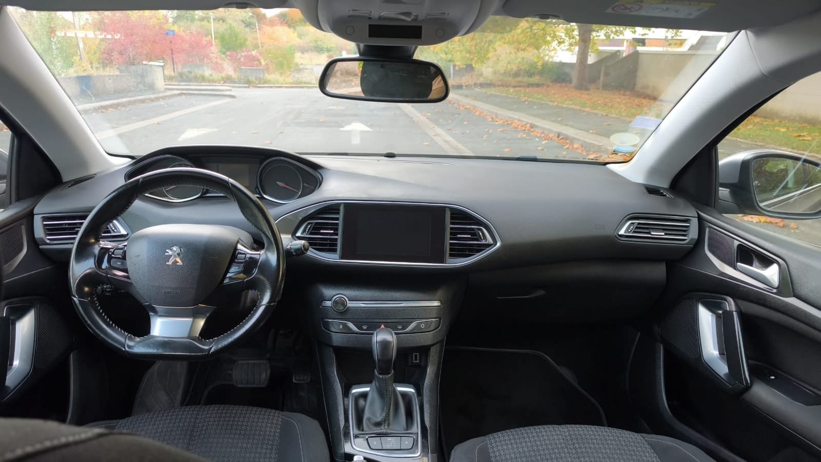 Peugeot 308 avec GPS