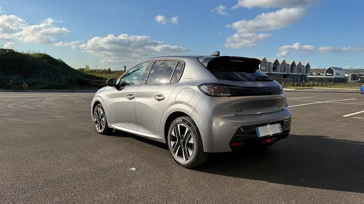 Peugeot 208 avec Climatisation