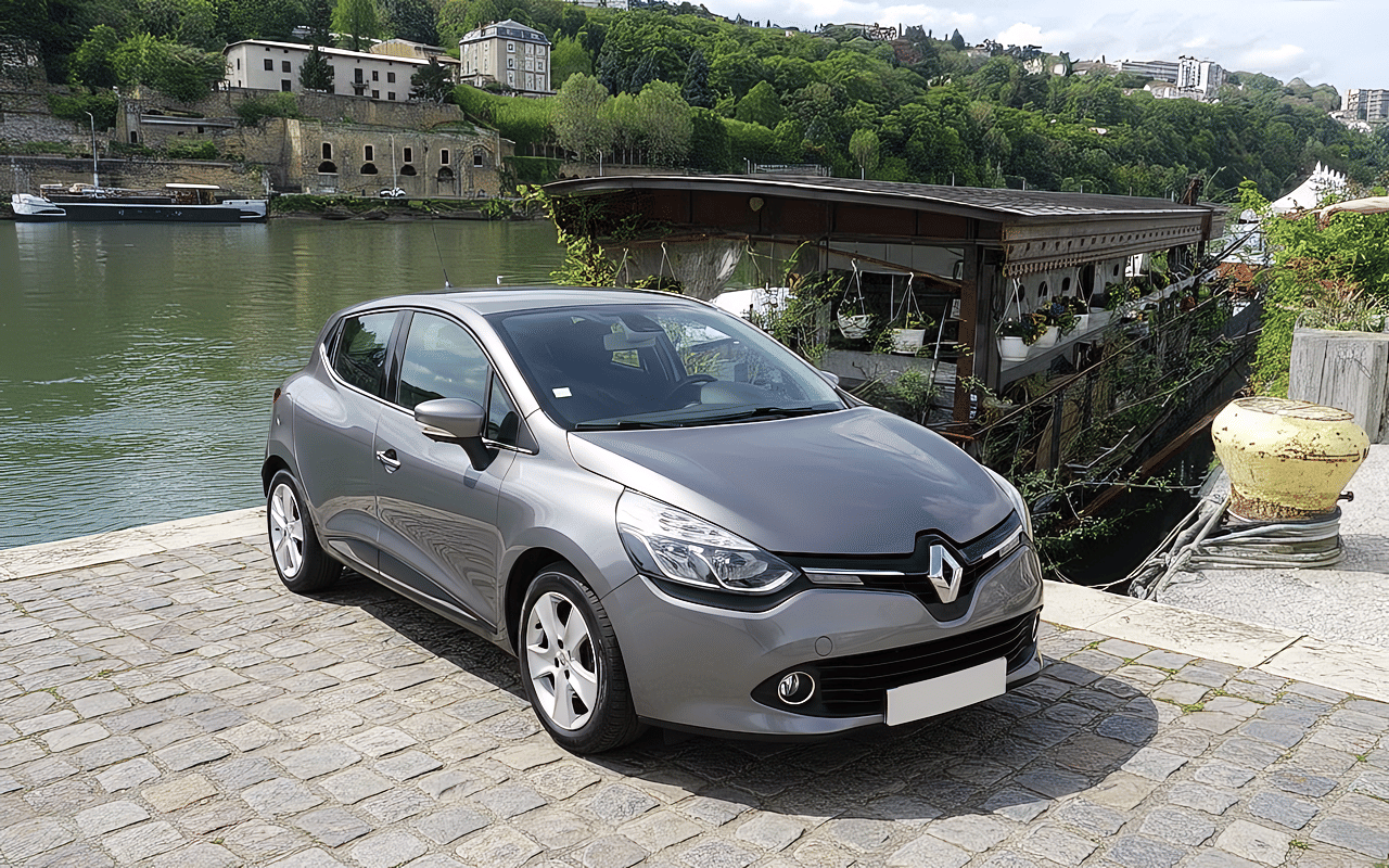 Renault Clio Automatique 6, 130cv, clim auto, caméra, radar, Bluetooth, rétros avec Siège bébé