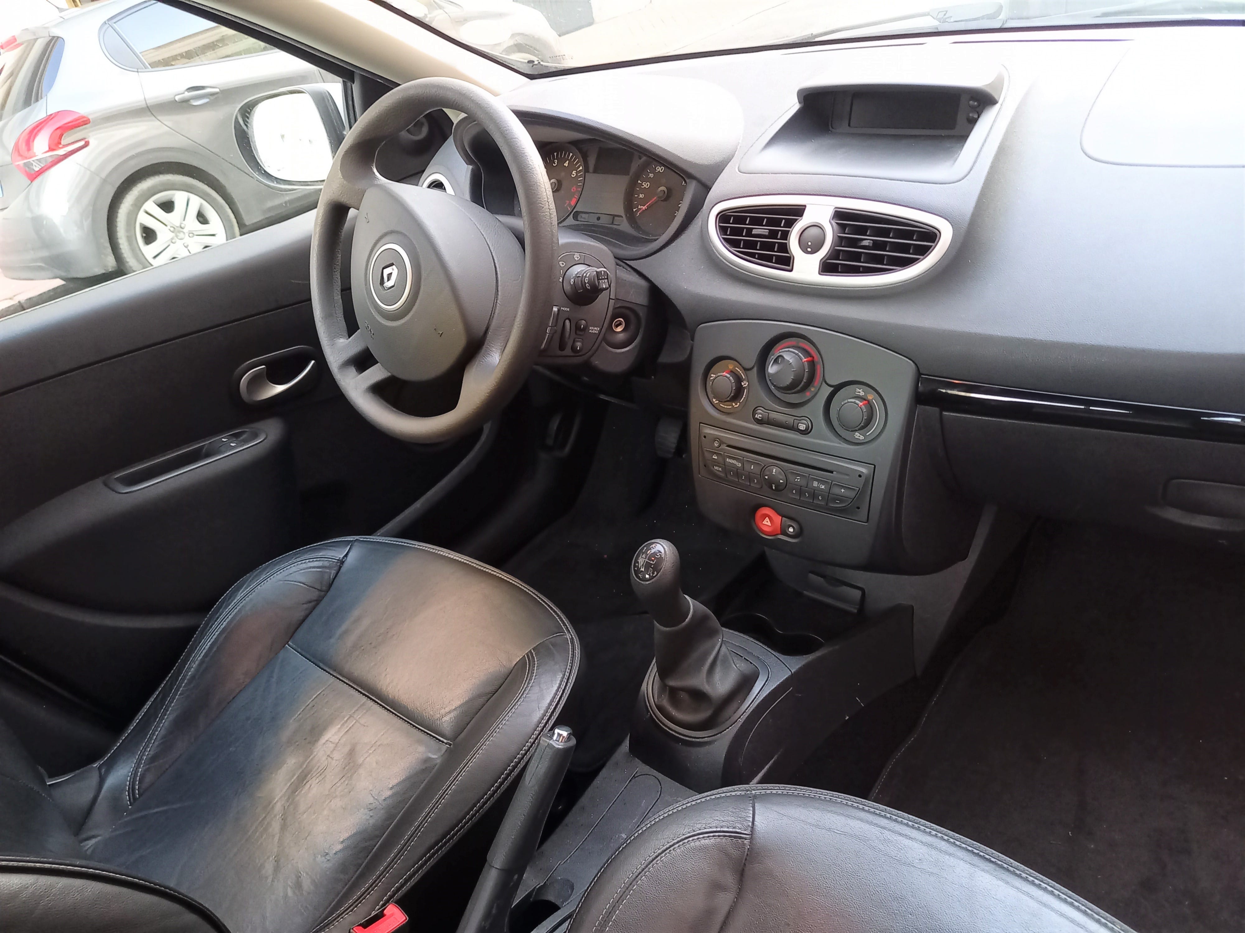 Renault Clio COLLECTION : Cuir, Clim avec Entrée audio / iPod