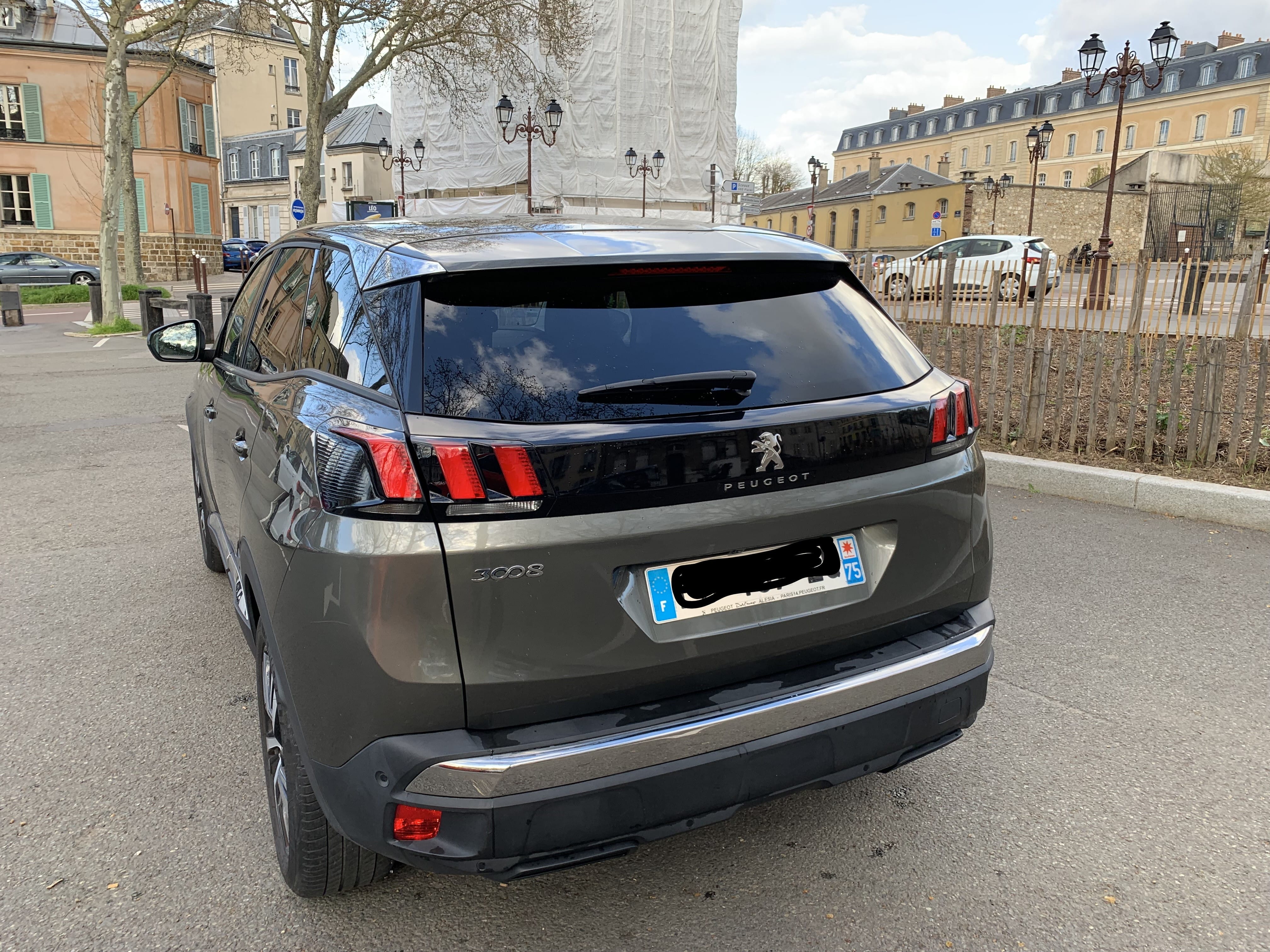 Peugeot 3008 avec GPS