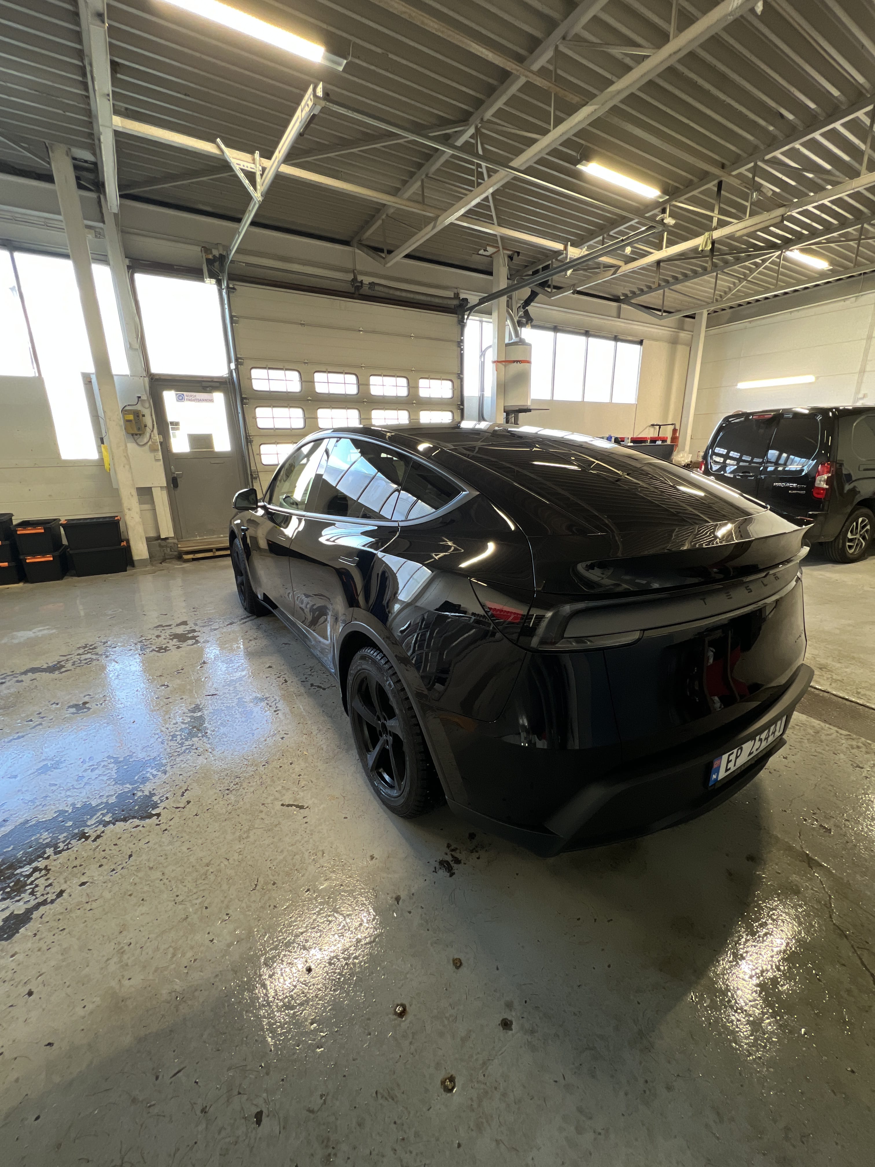 Tesla Model Y Long Range Juniper avec GPS