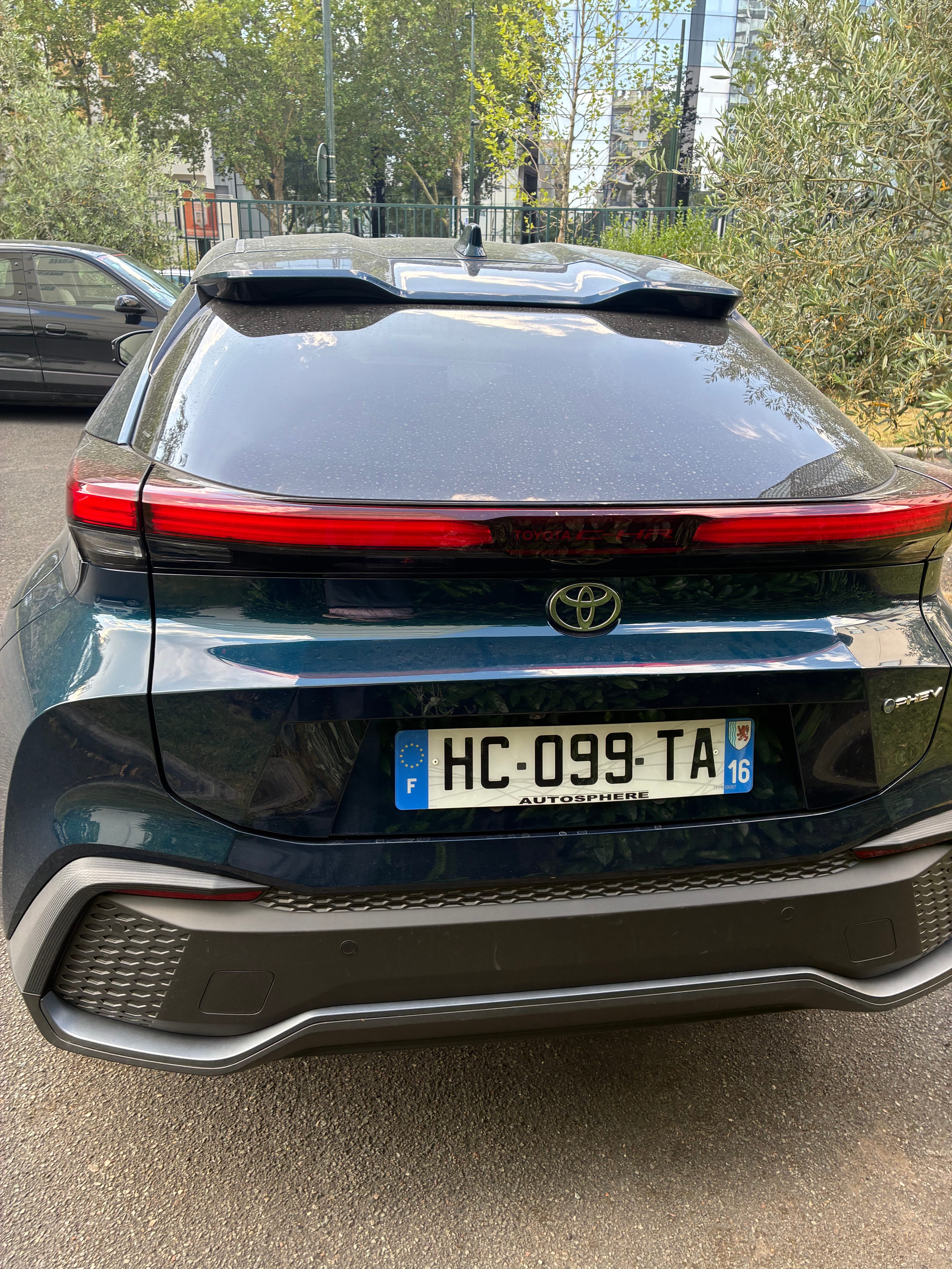 Toyota C-HR Hybrid avec Port USB
