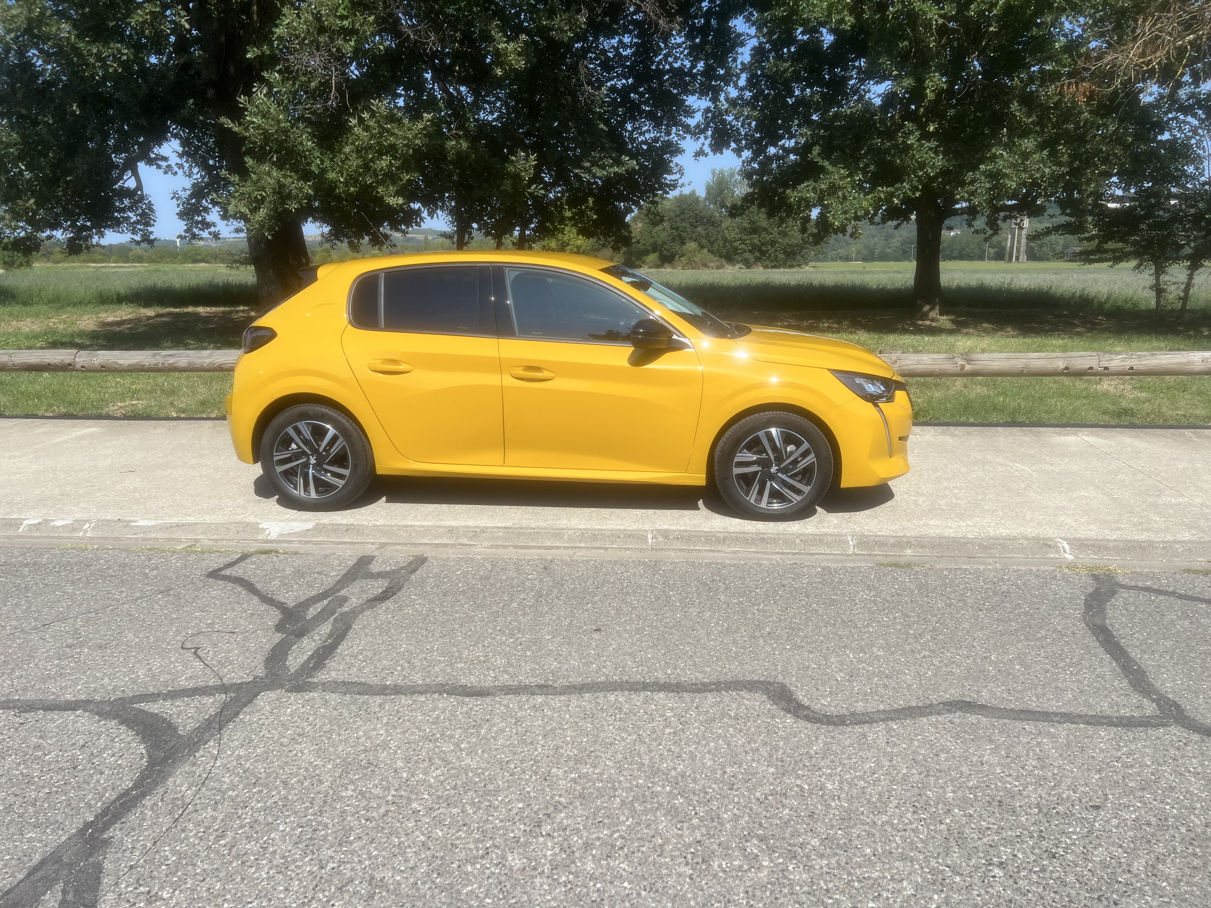 Peugeot 208 avec Climatisation