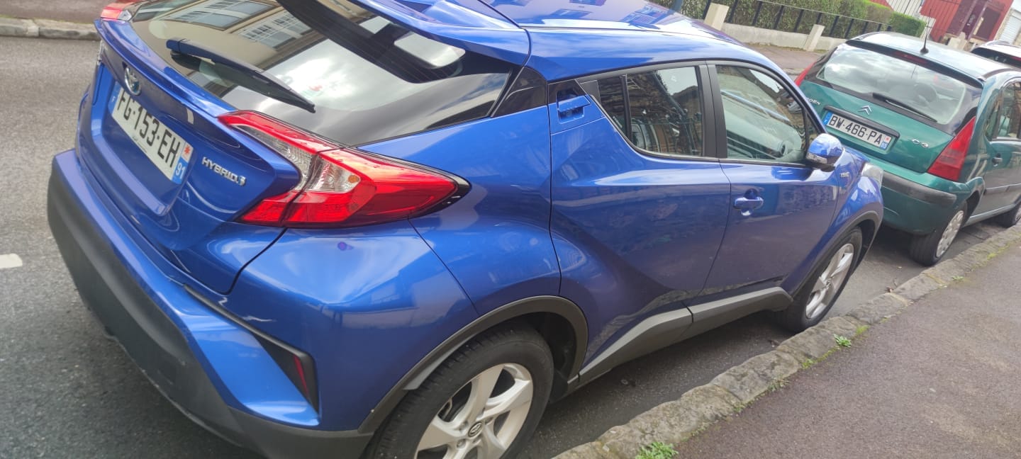 Toyota C-HR avec Siège bébé