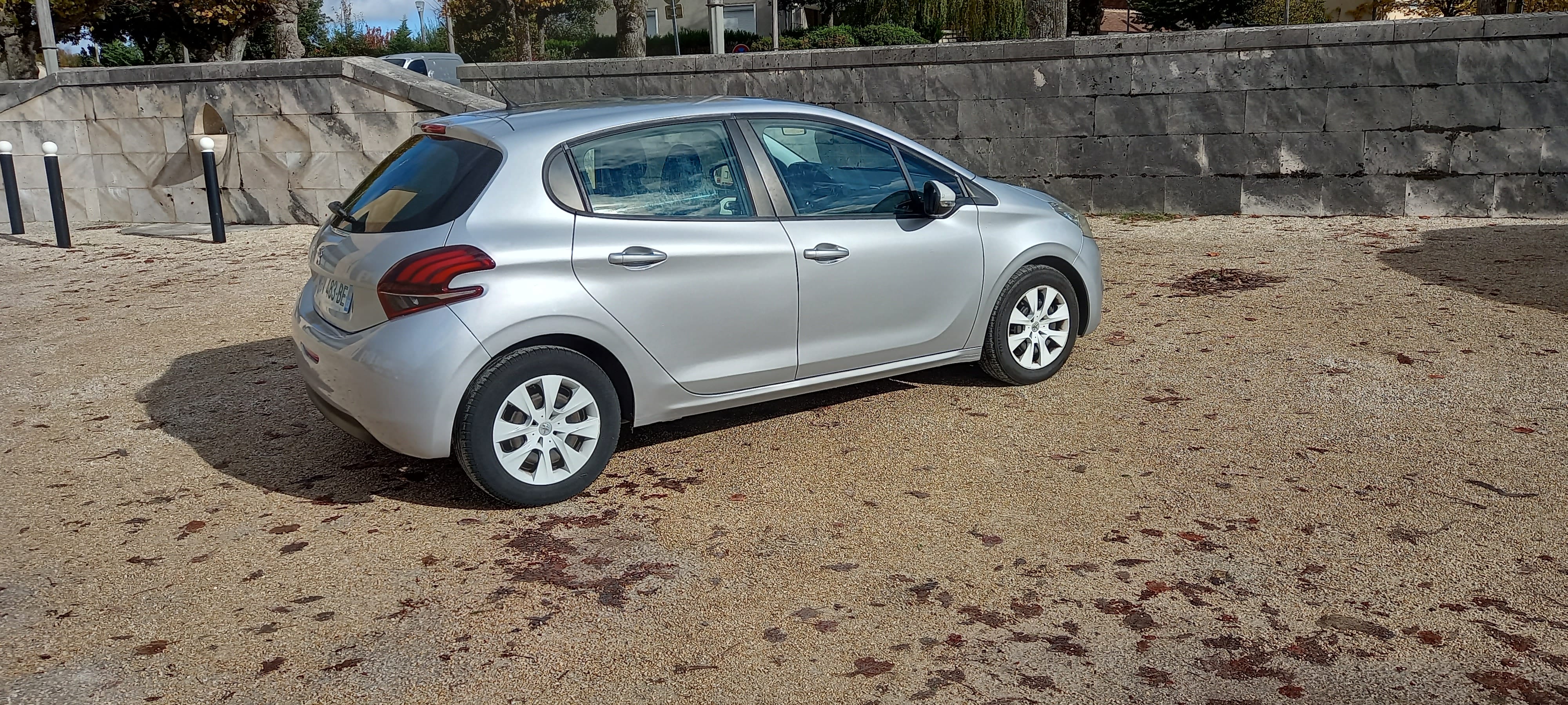 Peugeot 208 avec Régulateur de vitesse