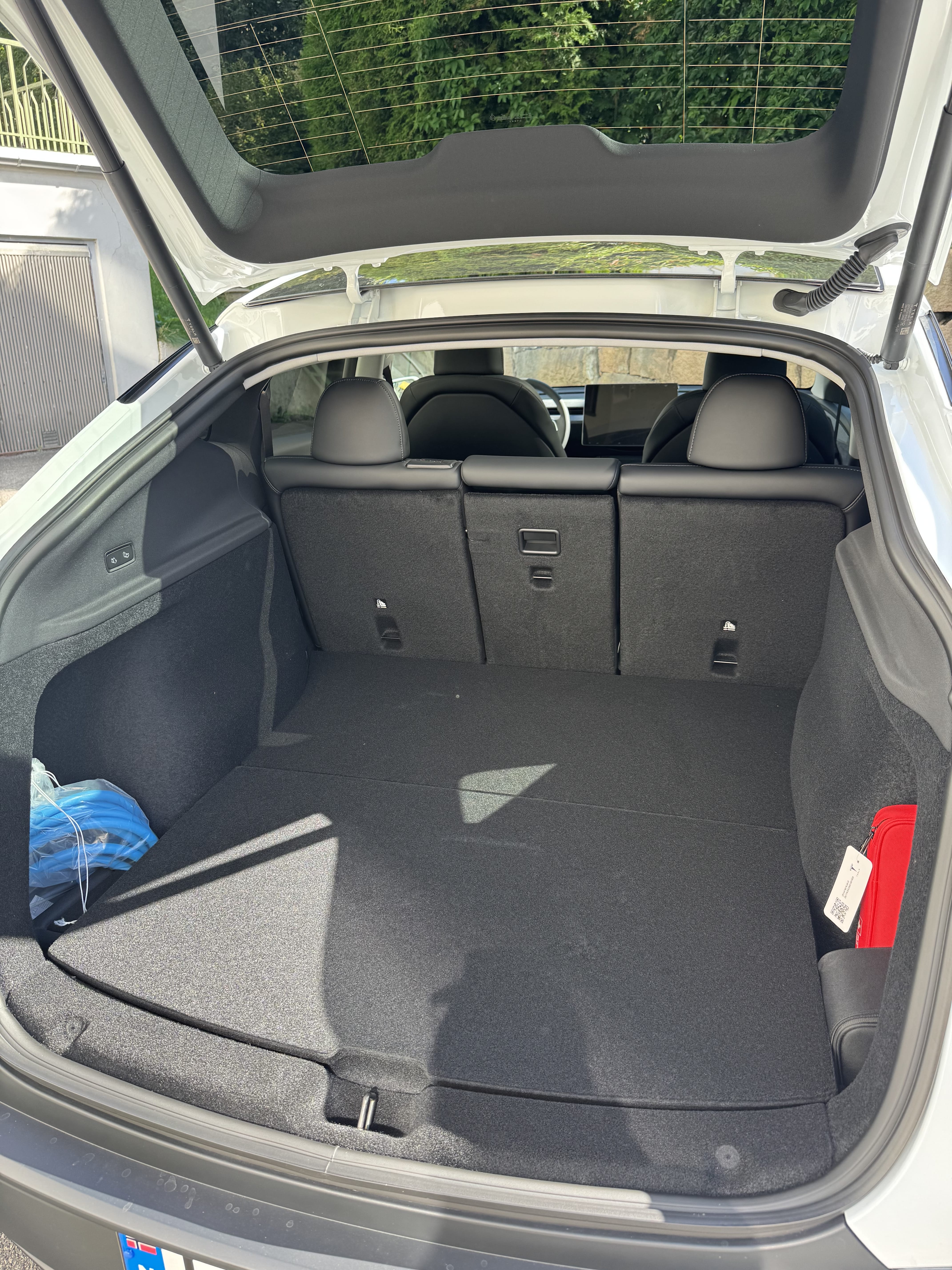 Tesla Model Y Long Range med Firehjulstrekk