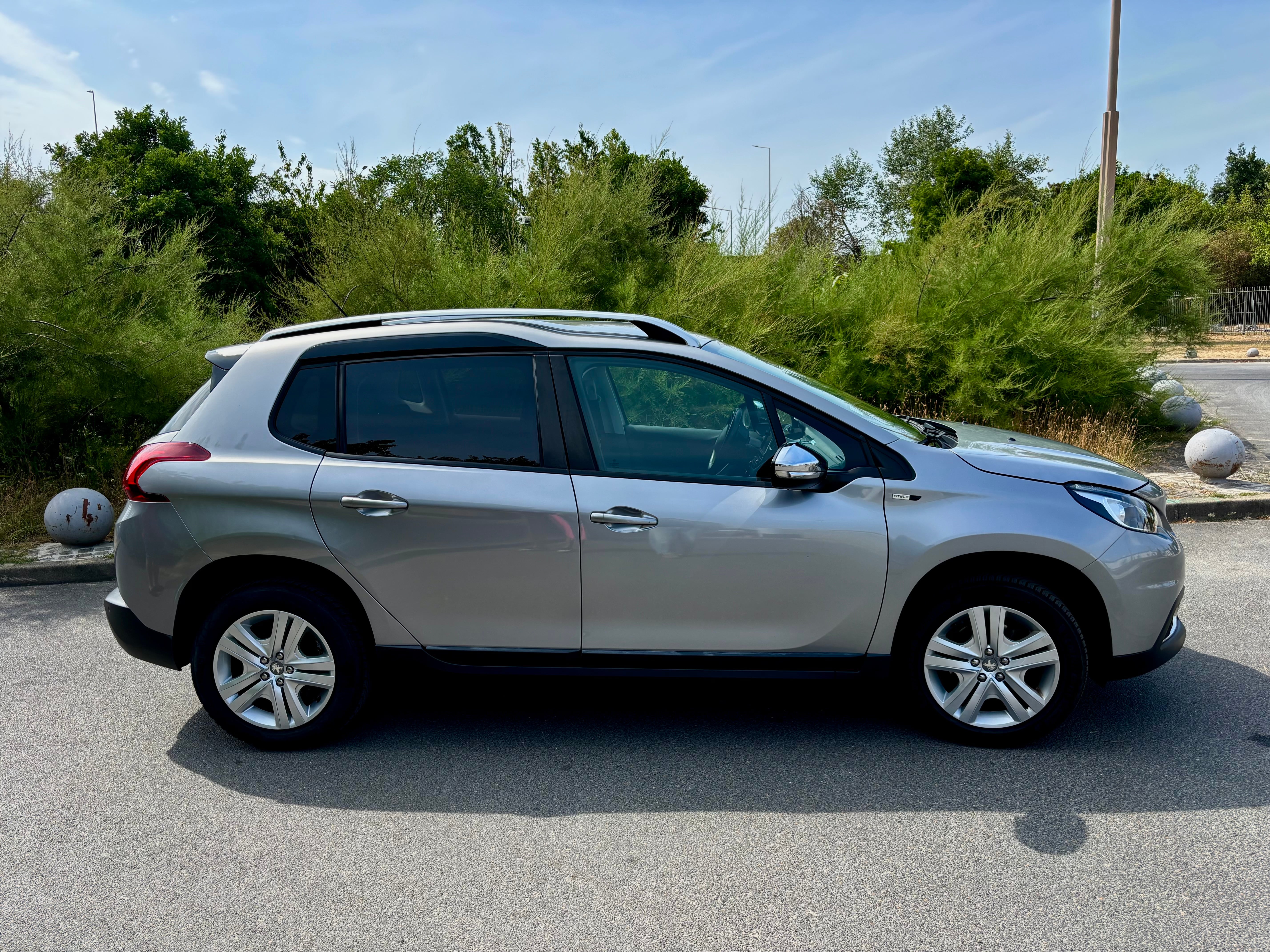 Peugeot 2008 avec Climatisation