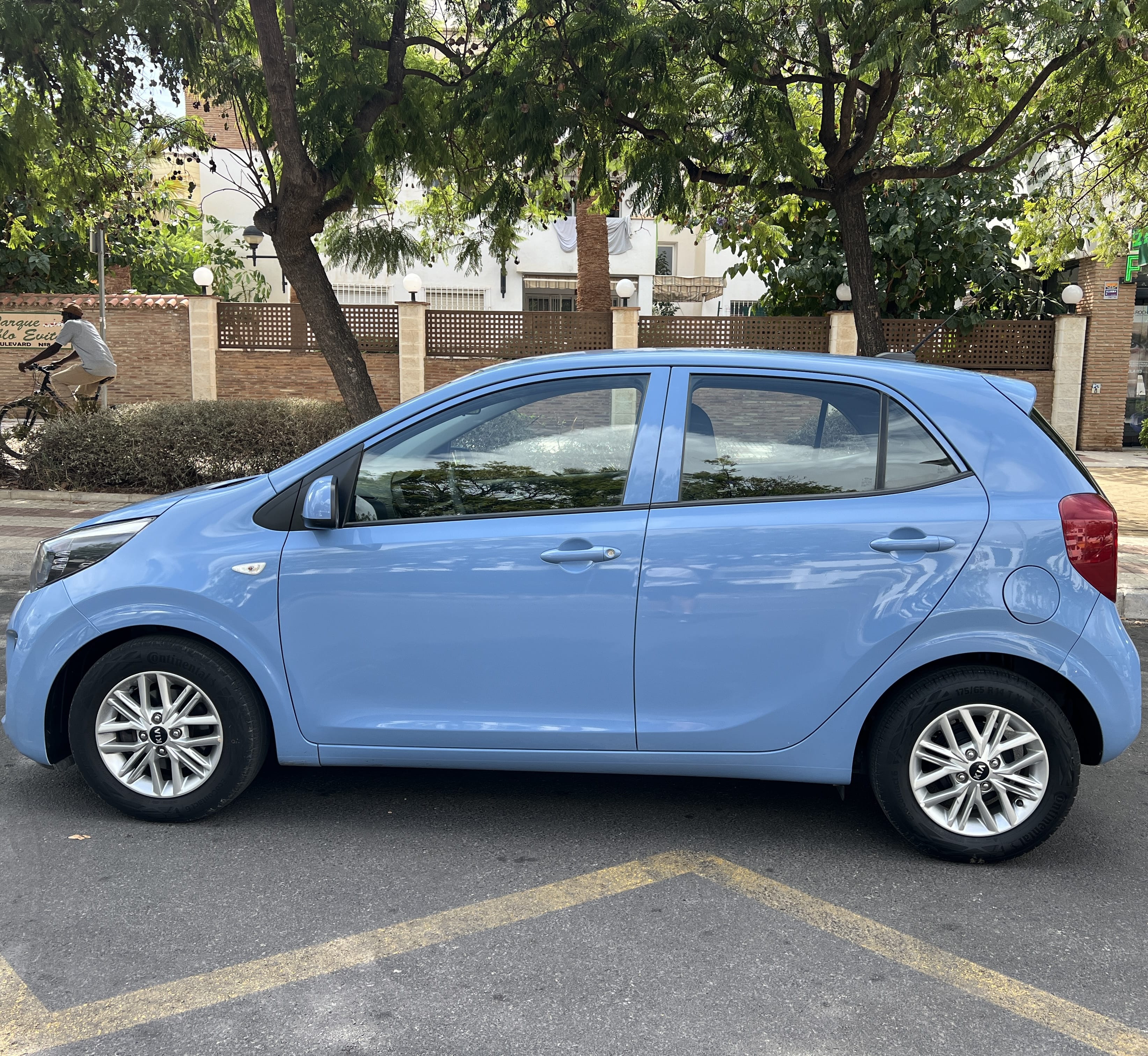 Kia Picanto con Aire acondicionado