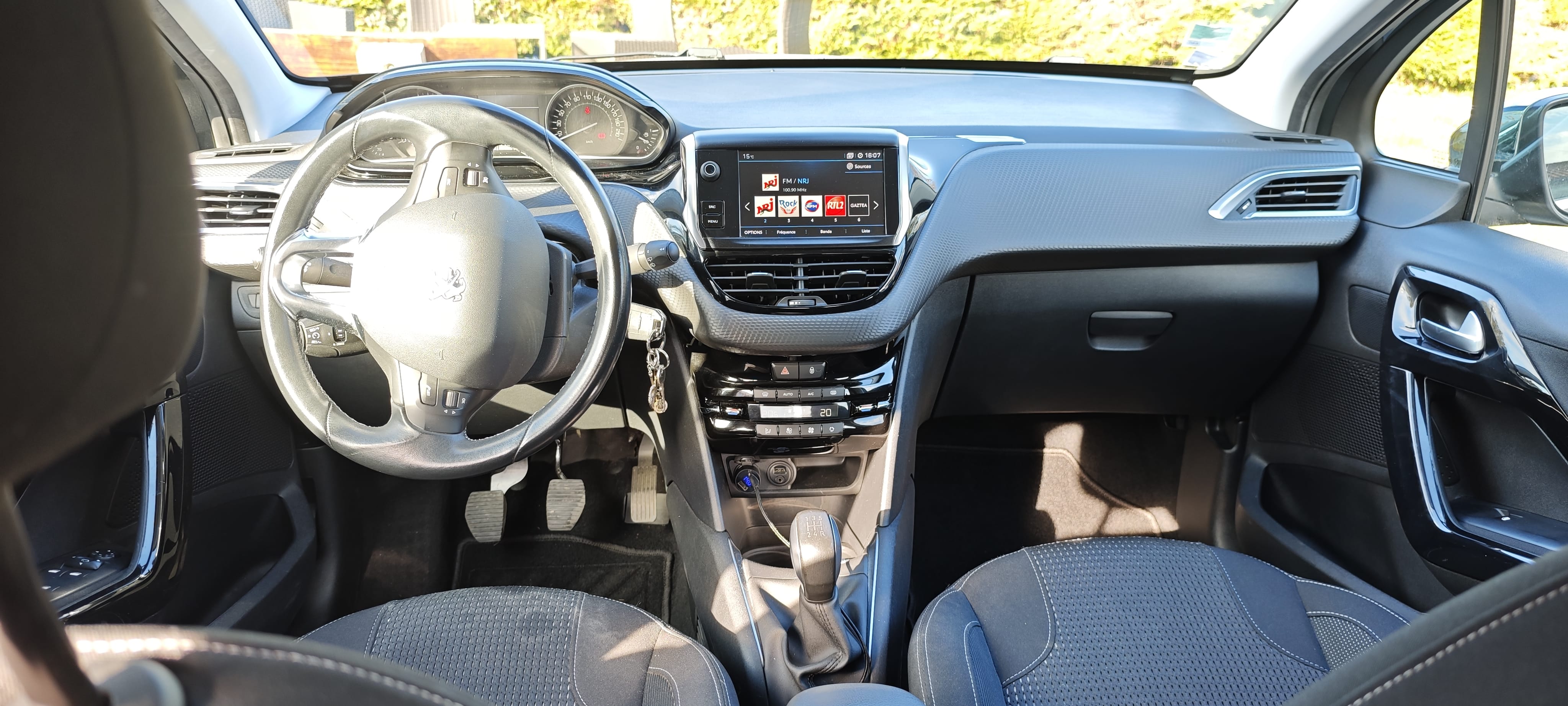 Peugeot 208 avec Régulateur de vitesse