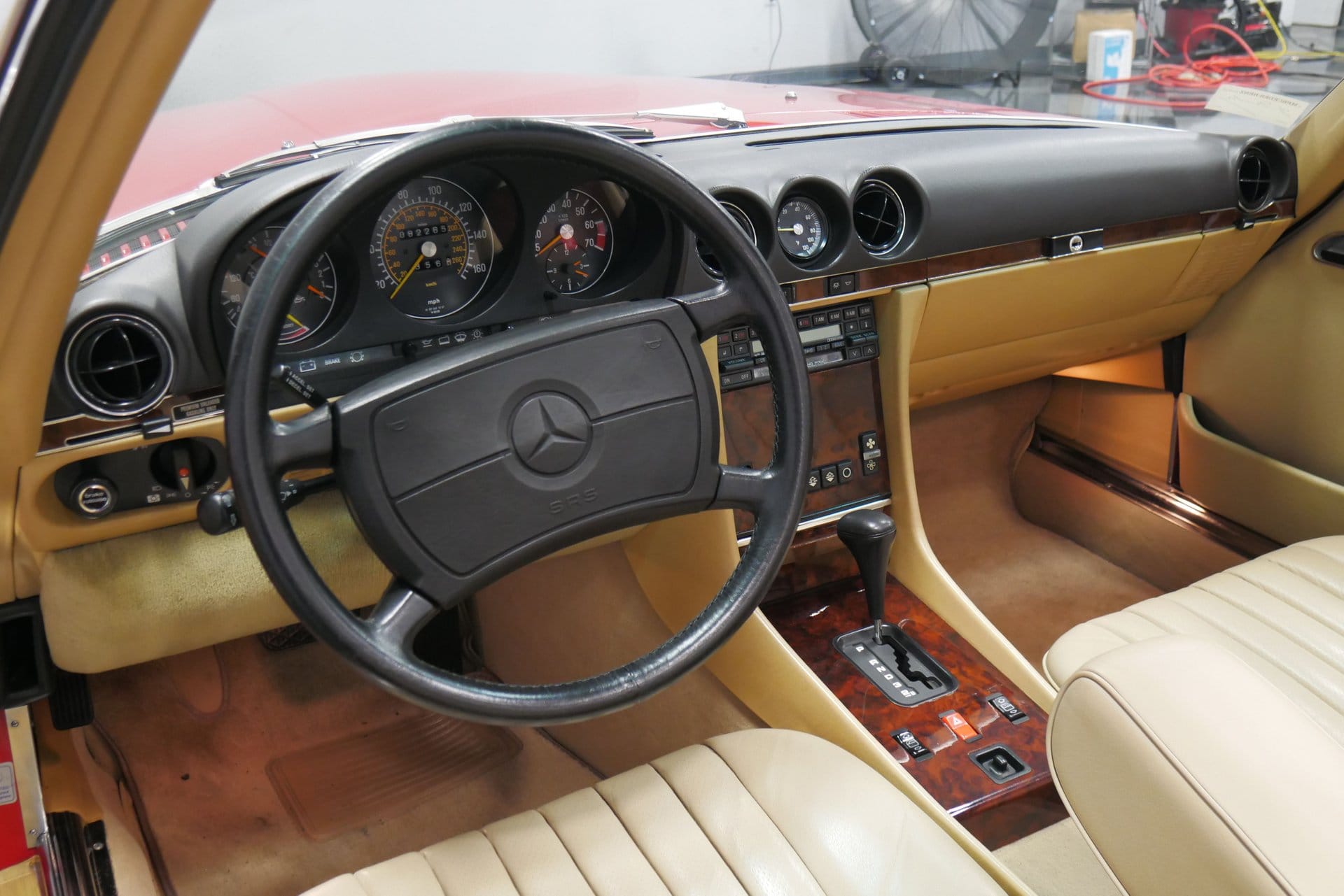 Mercedes Classe SL Cabriolet 560 avec Régulateur de vitesse