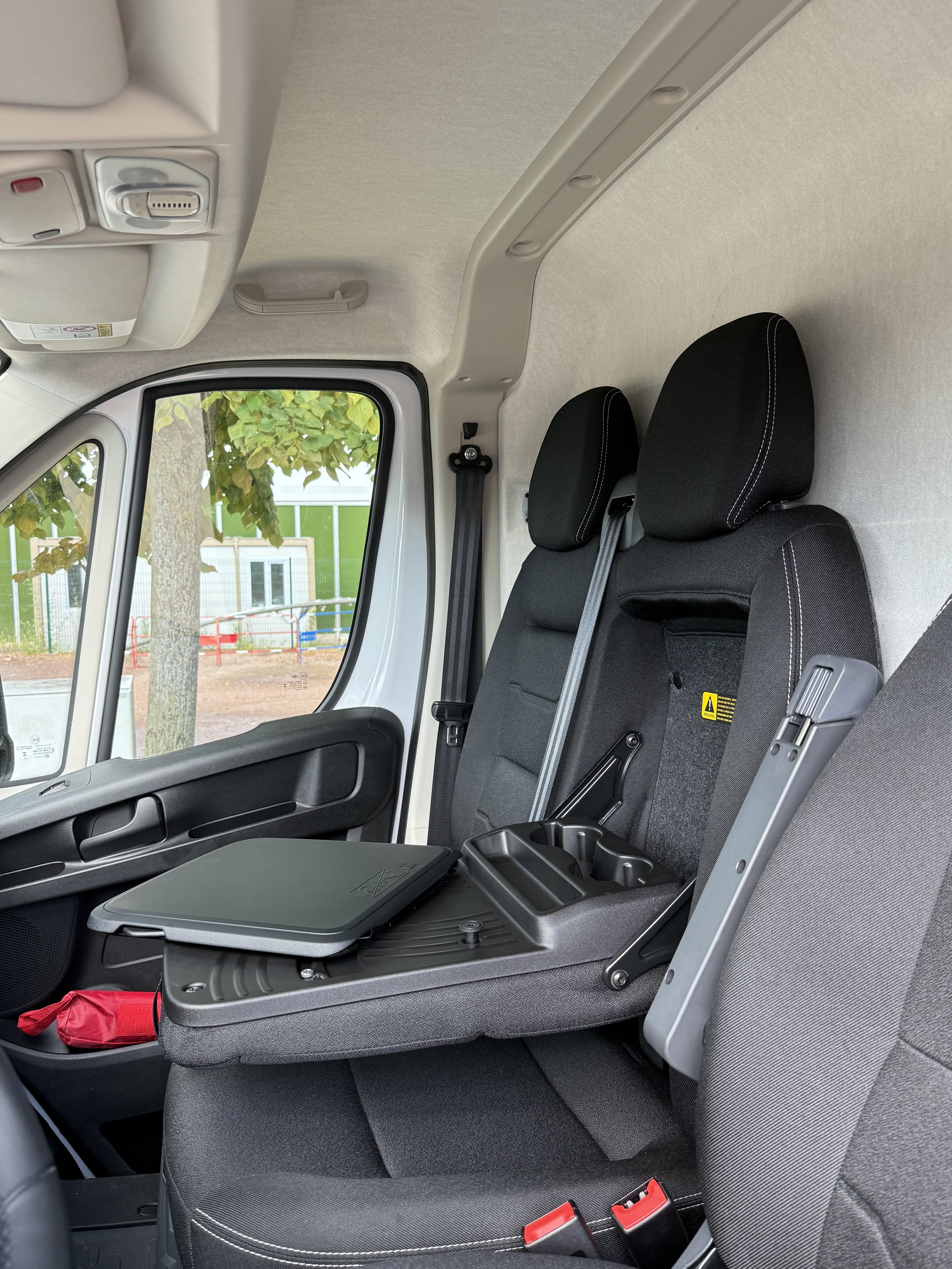 Peugeot Boxer 2,2 HDI avec Entrée audio / iPod