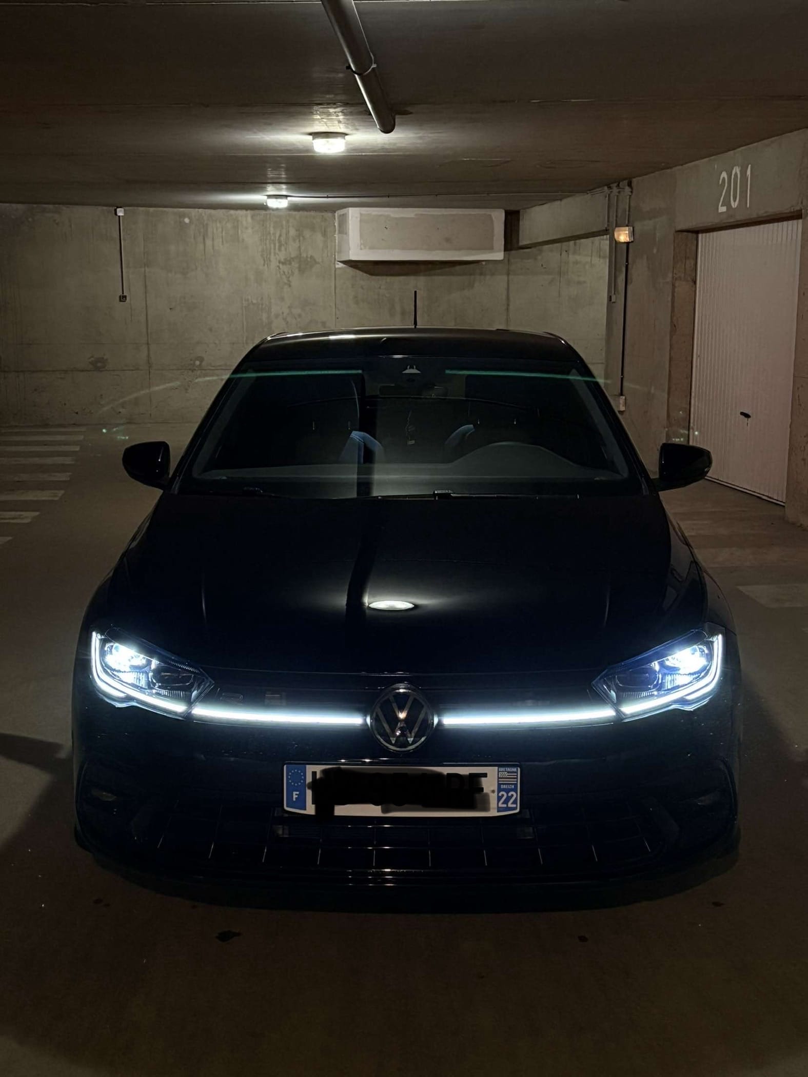 Volkswagen Polo R-Line, 2025, Essence 98, automatique