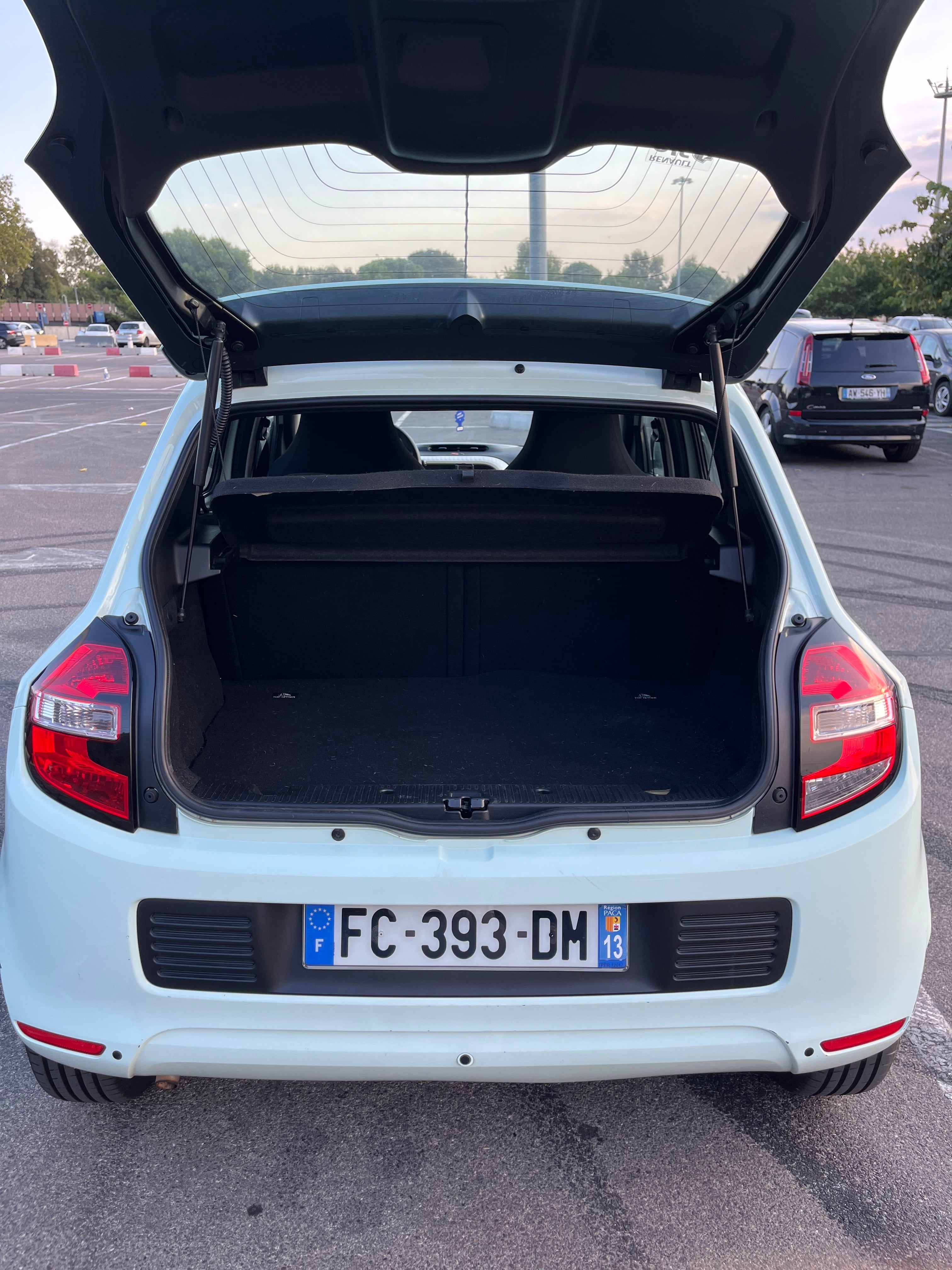 Renault Twingo III met USB-oplaadpoorten