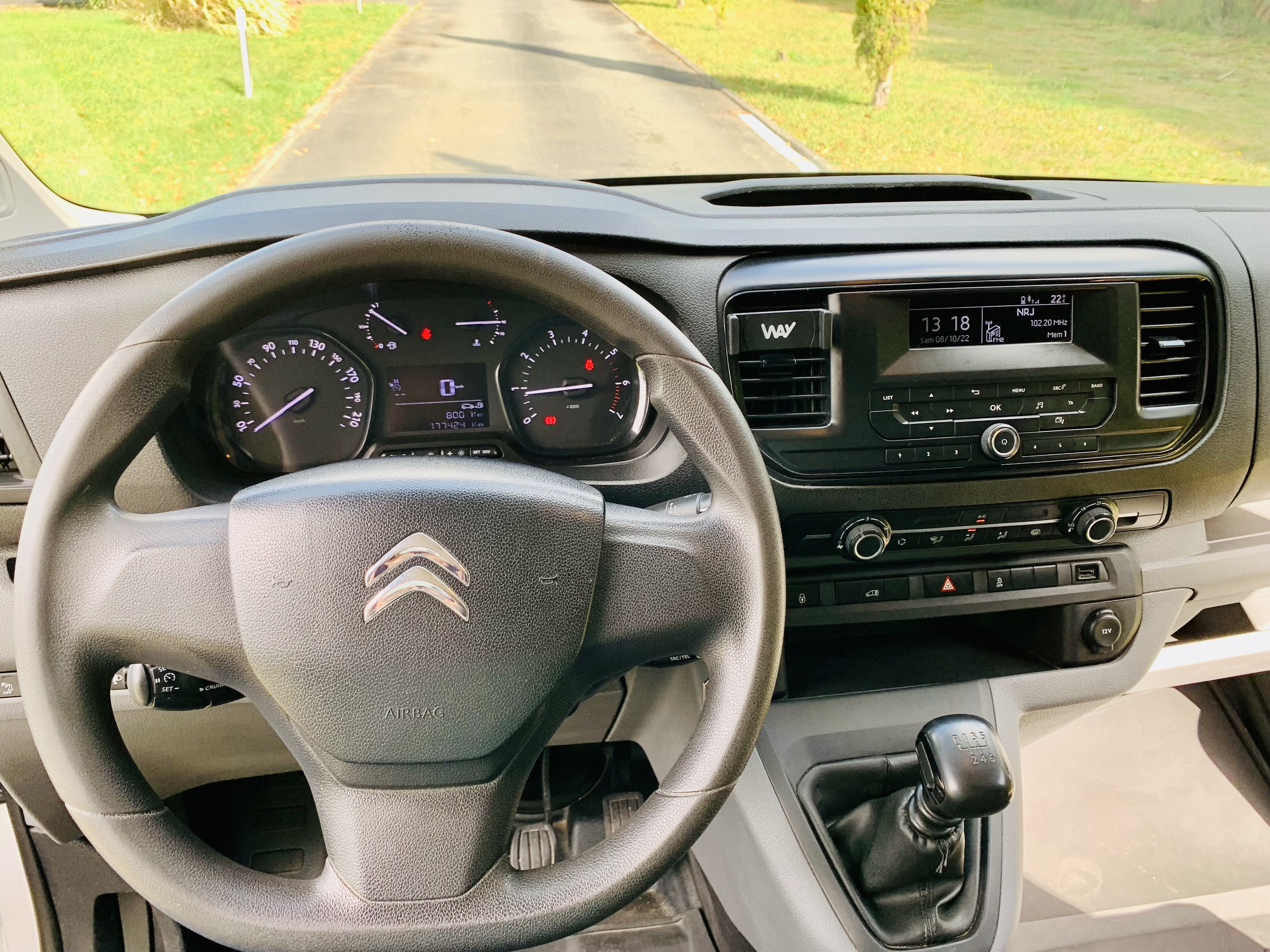 Citroen Jumpy 2.0 HDI 120ch avec Attelage