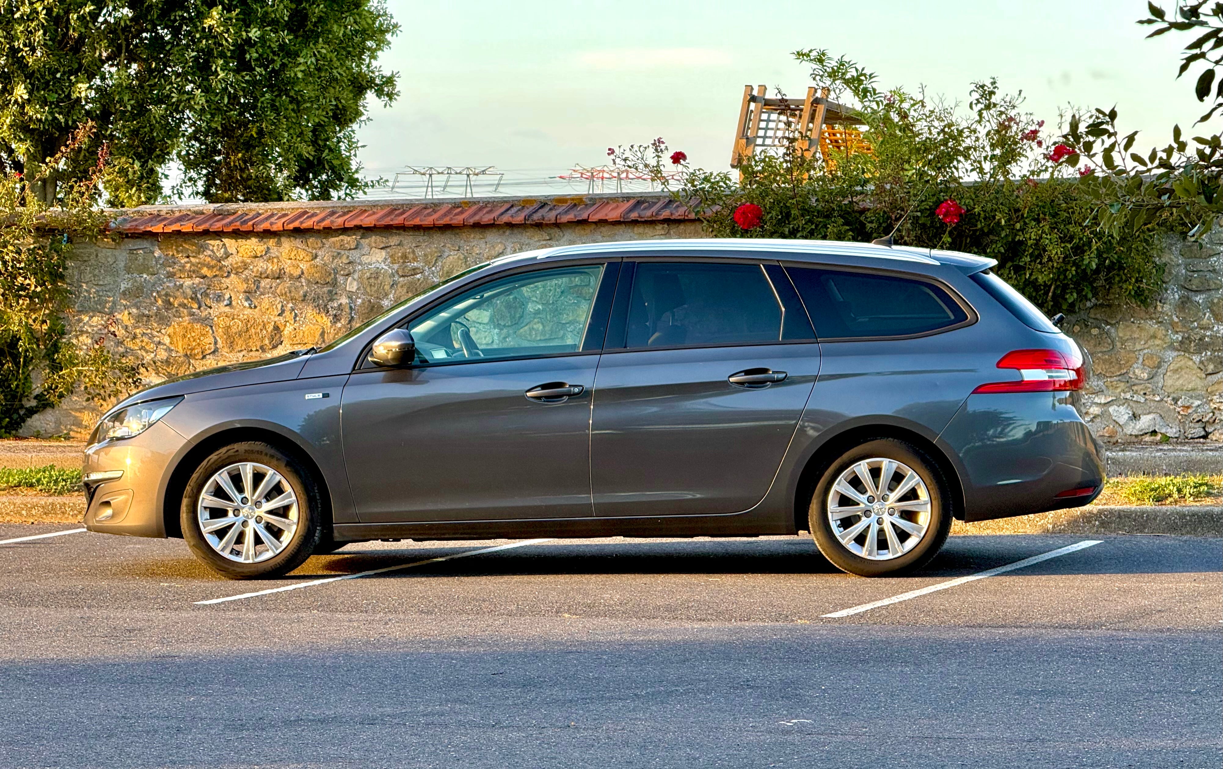 Peugeot 308 SW avec Climatisation