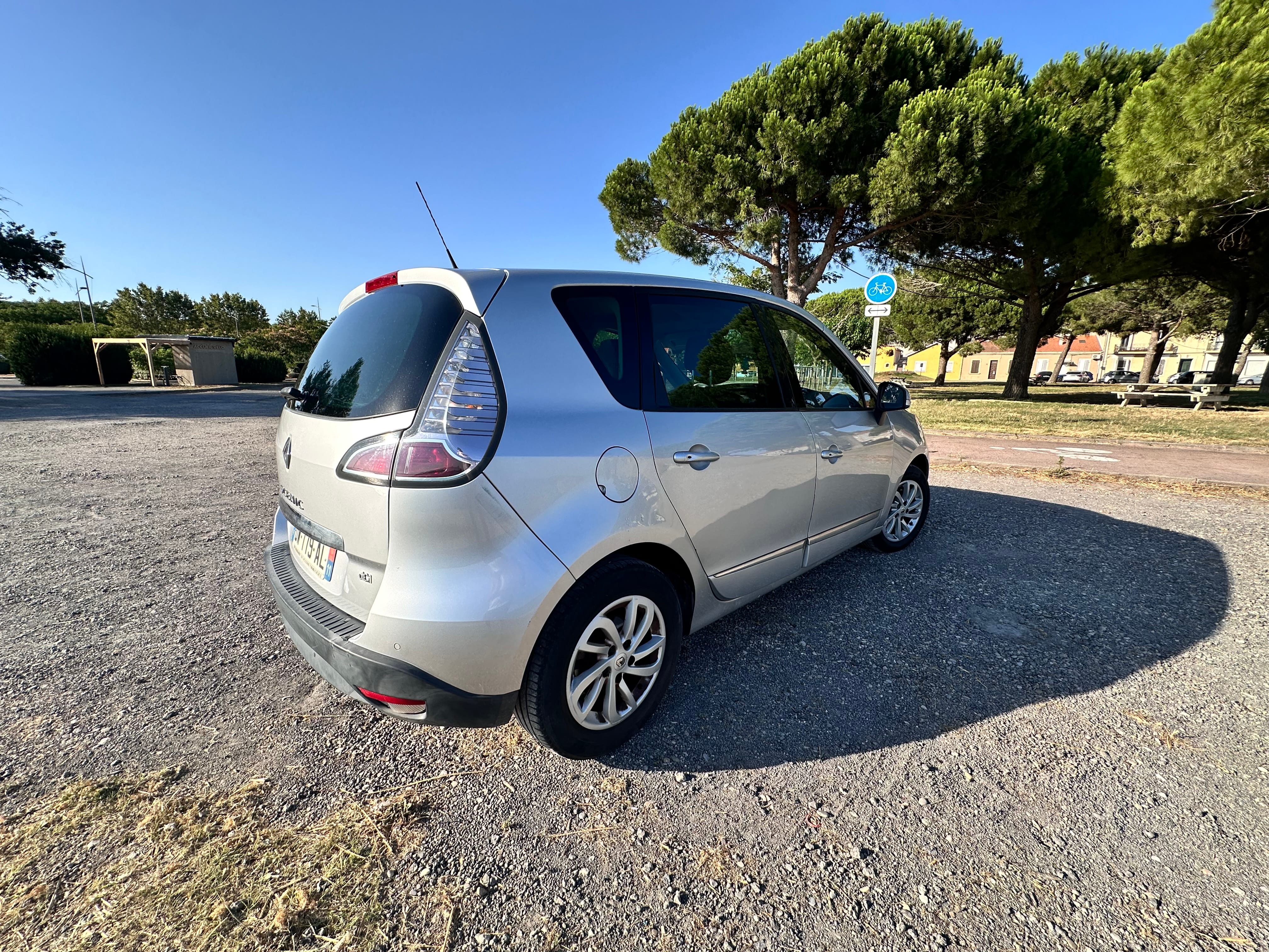 Renault Scenic 1.5 DCI avec GPS