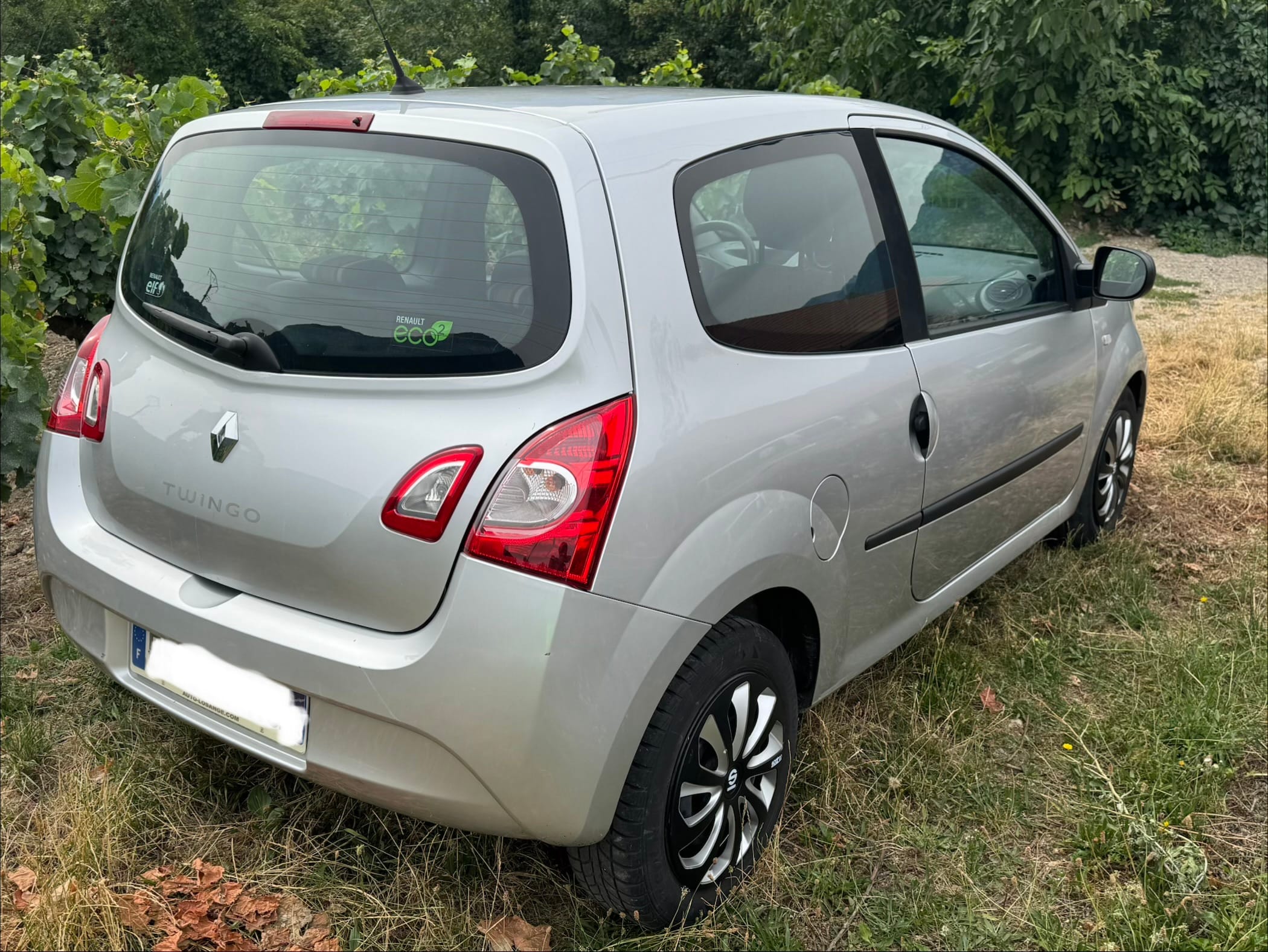 Renault Twingo II 1,2 - 75 ch avec Autoradio