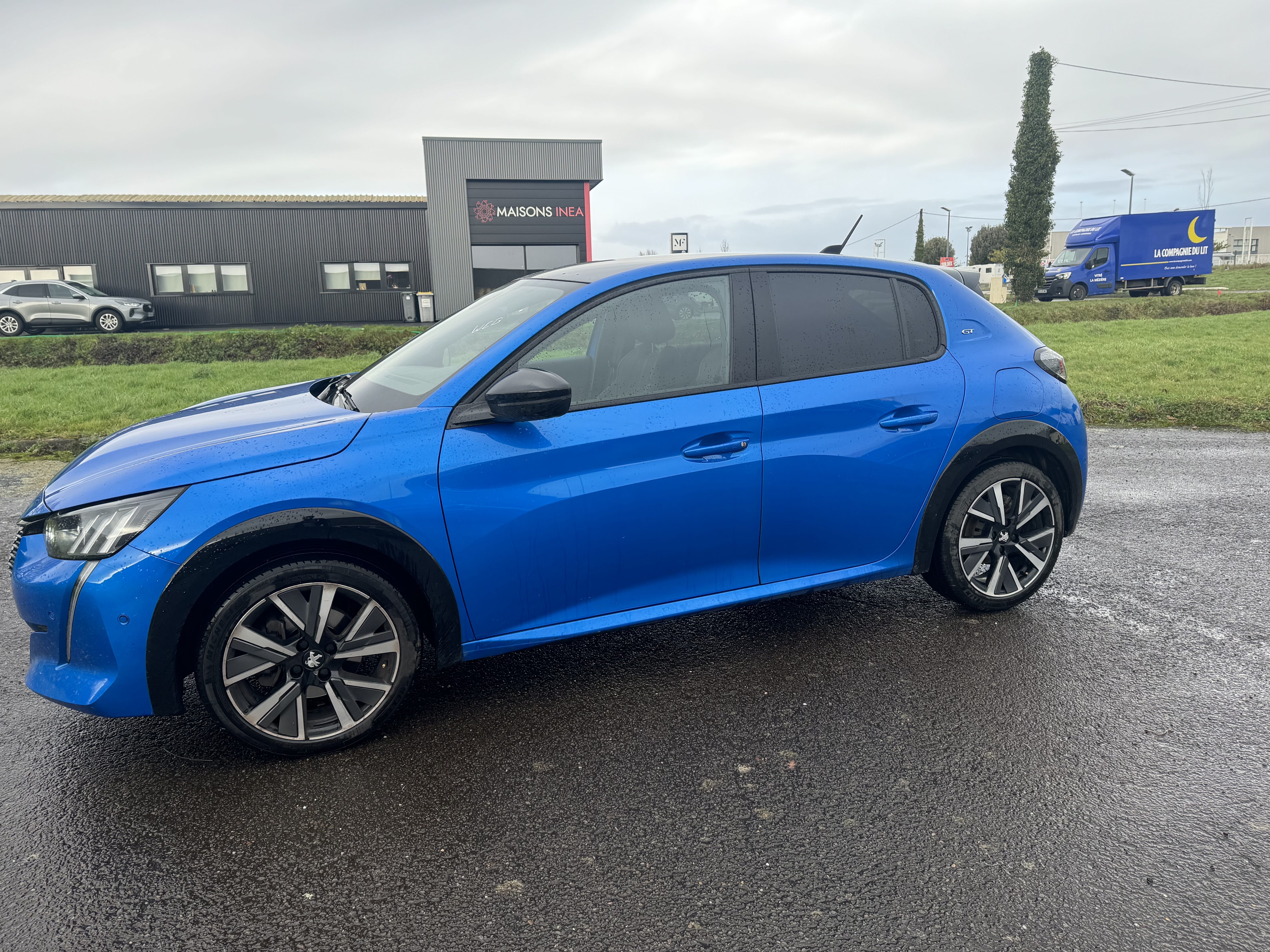 Peugeot 208 GT Line avec Climatisation