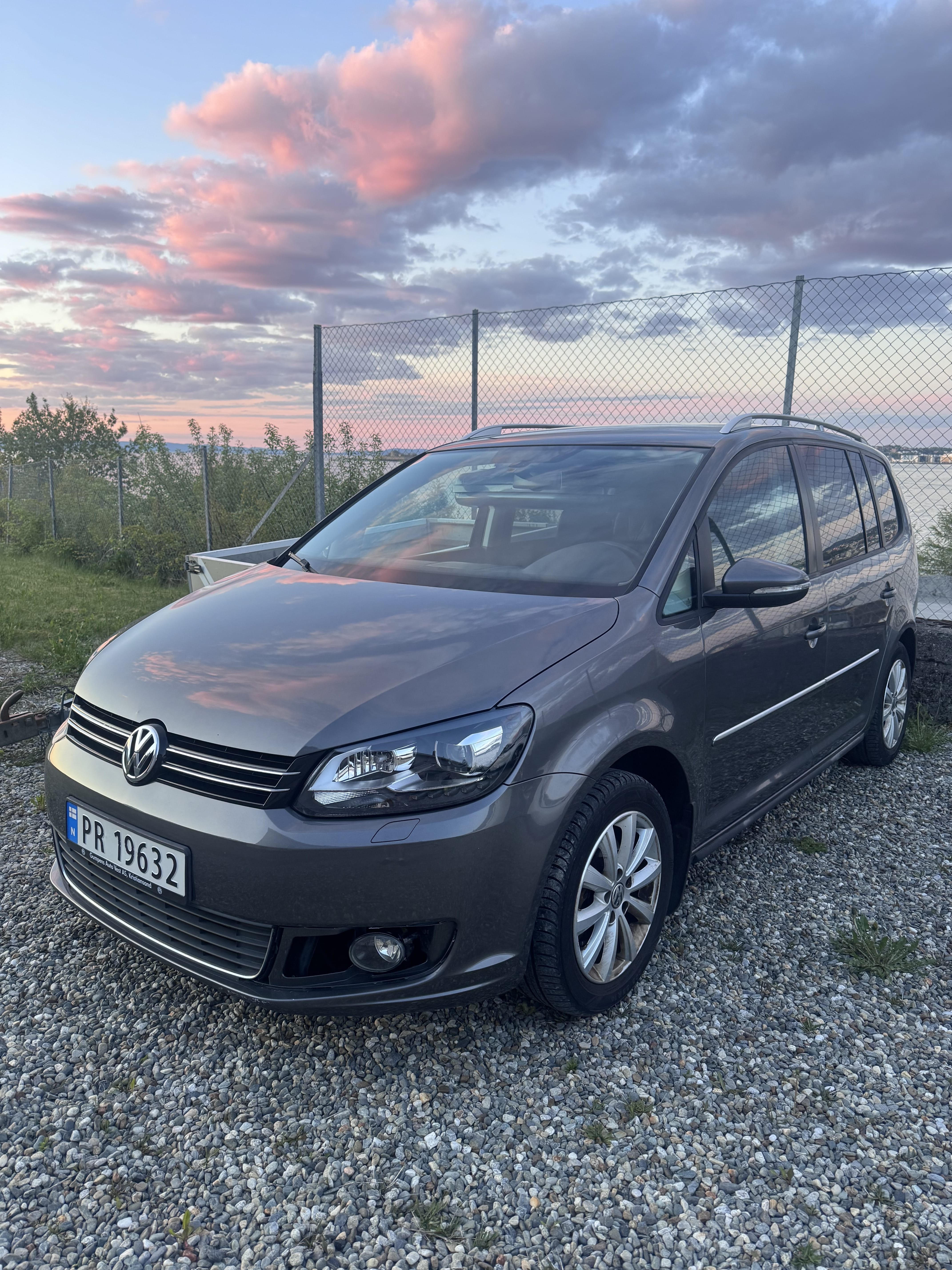 Volkswagen Touran, 2013, Diesel, automatisk, 7 seter
