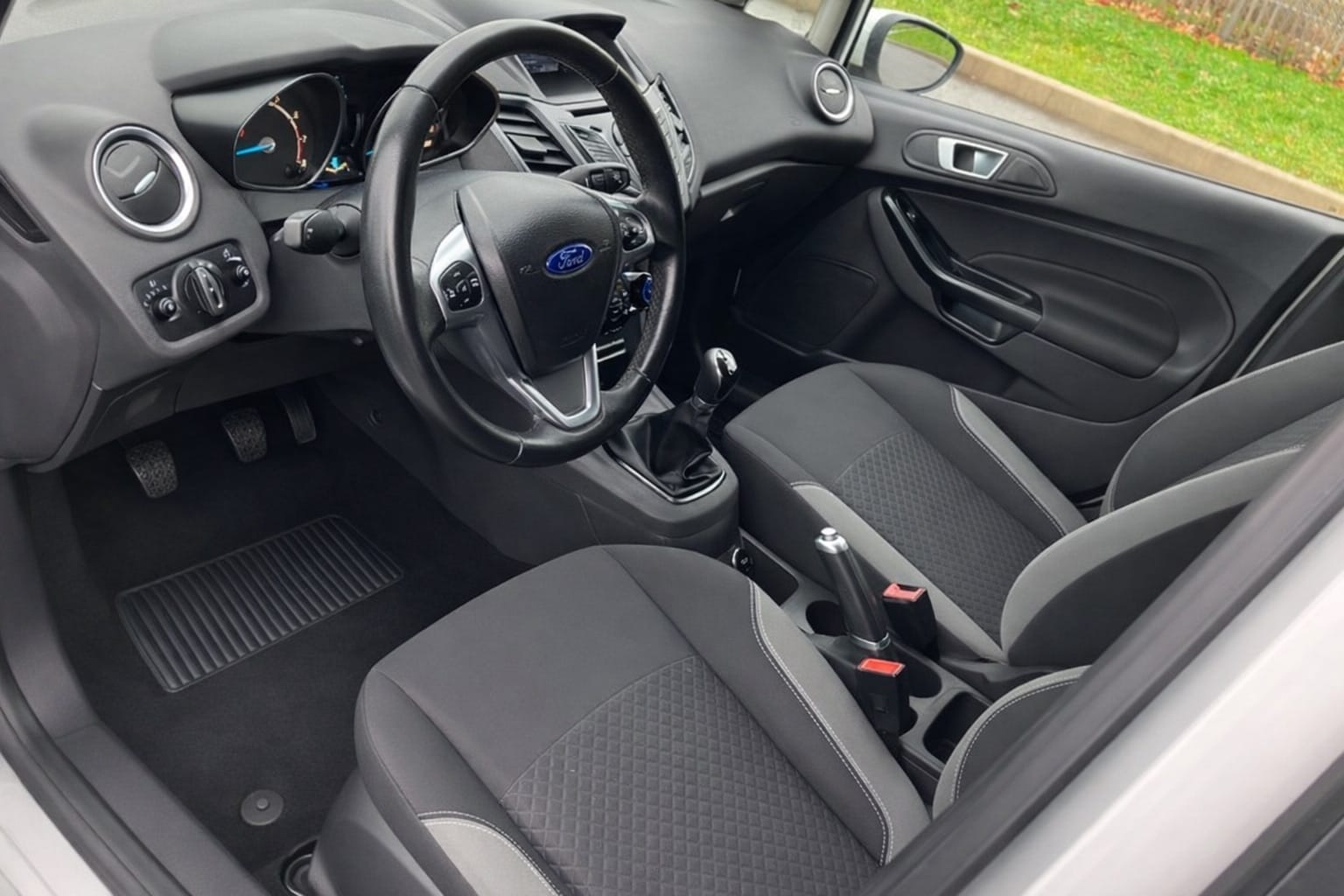 Ford Fiesta avec Régulateur de vitesse