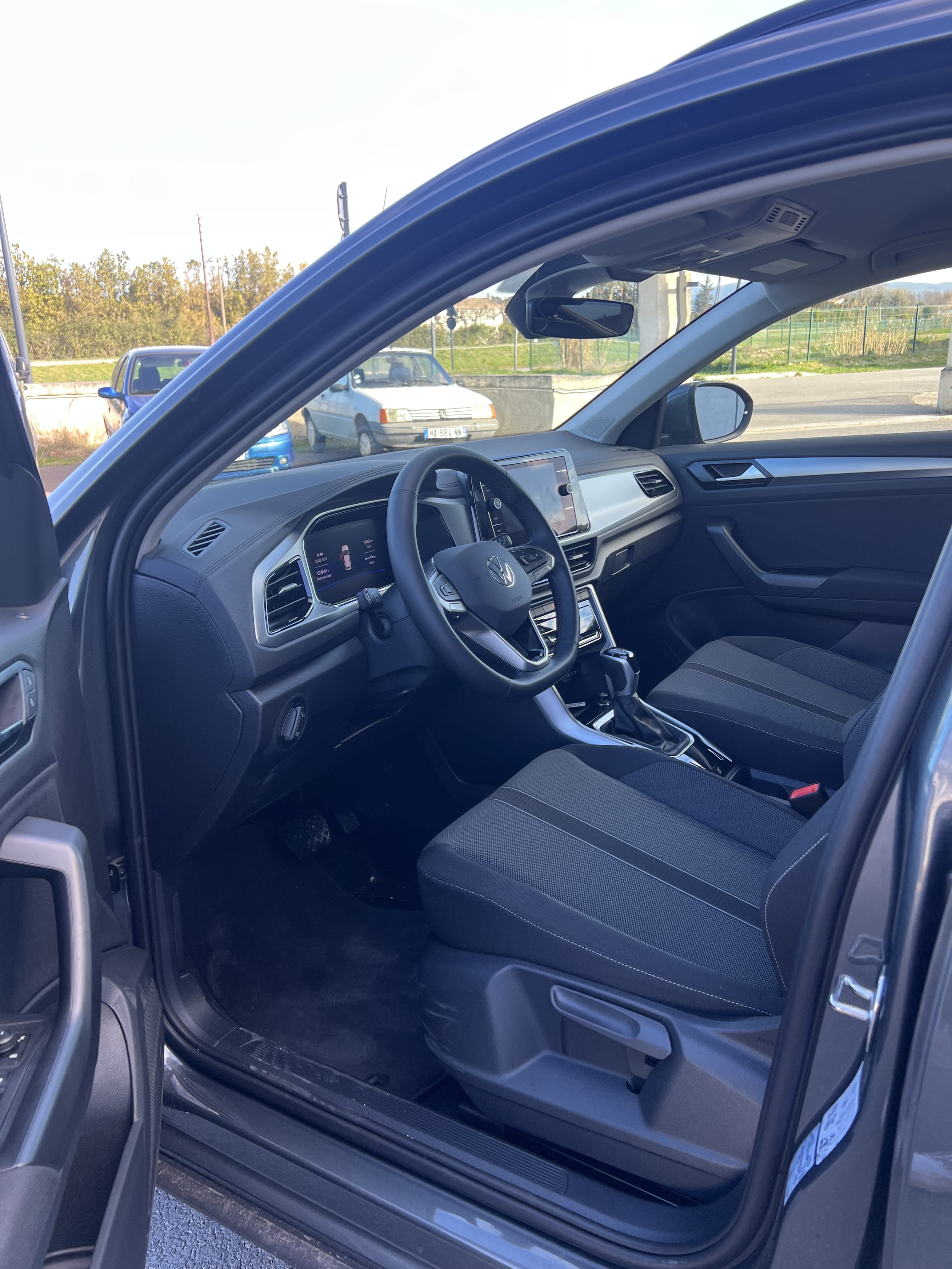 Volkswagen T-Roc avec GPS