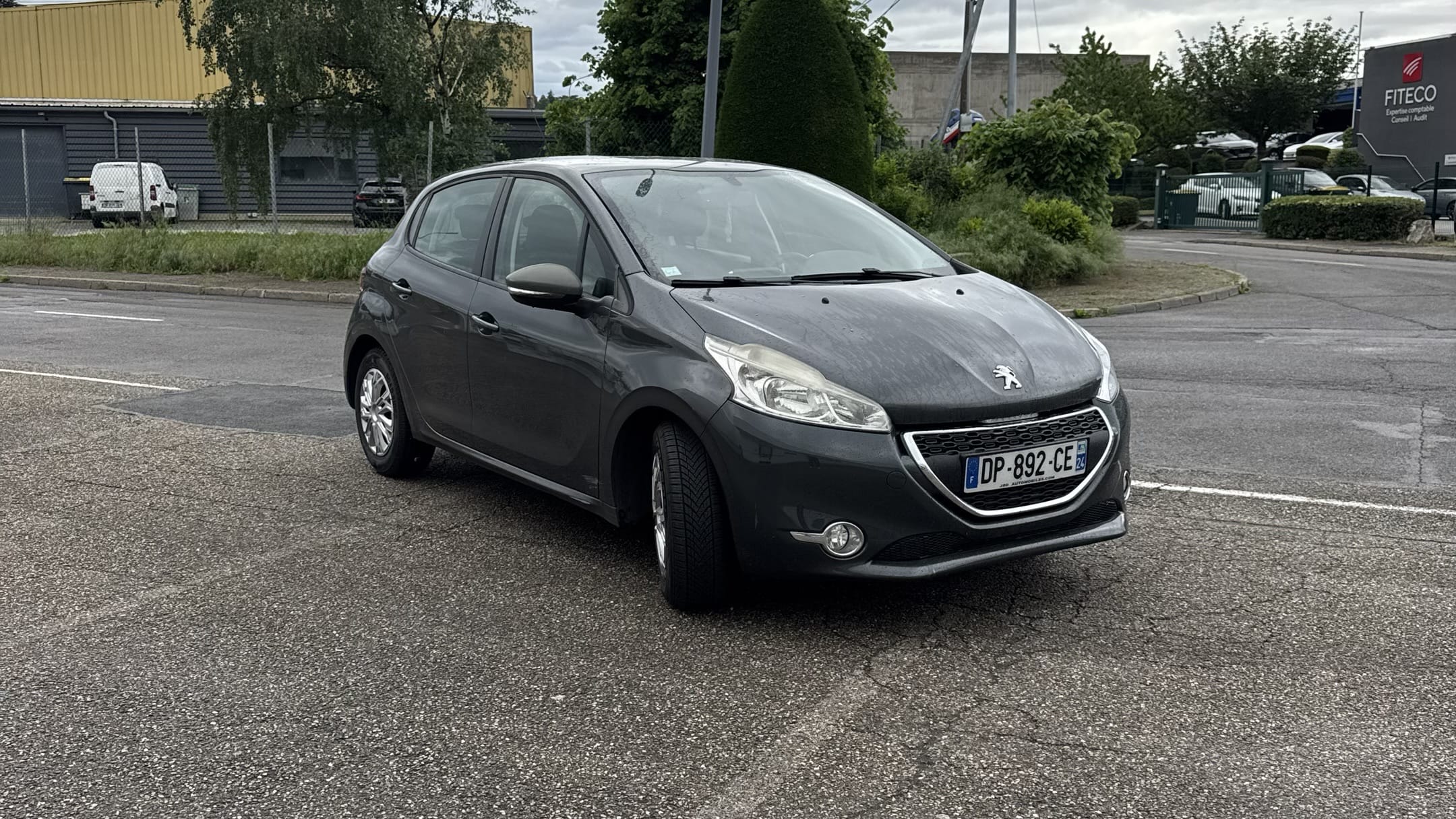 Peugeot 208 avec Climatisation