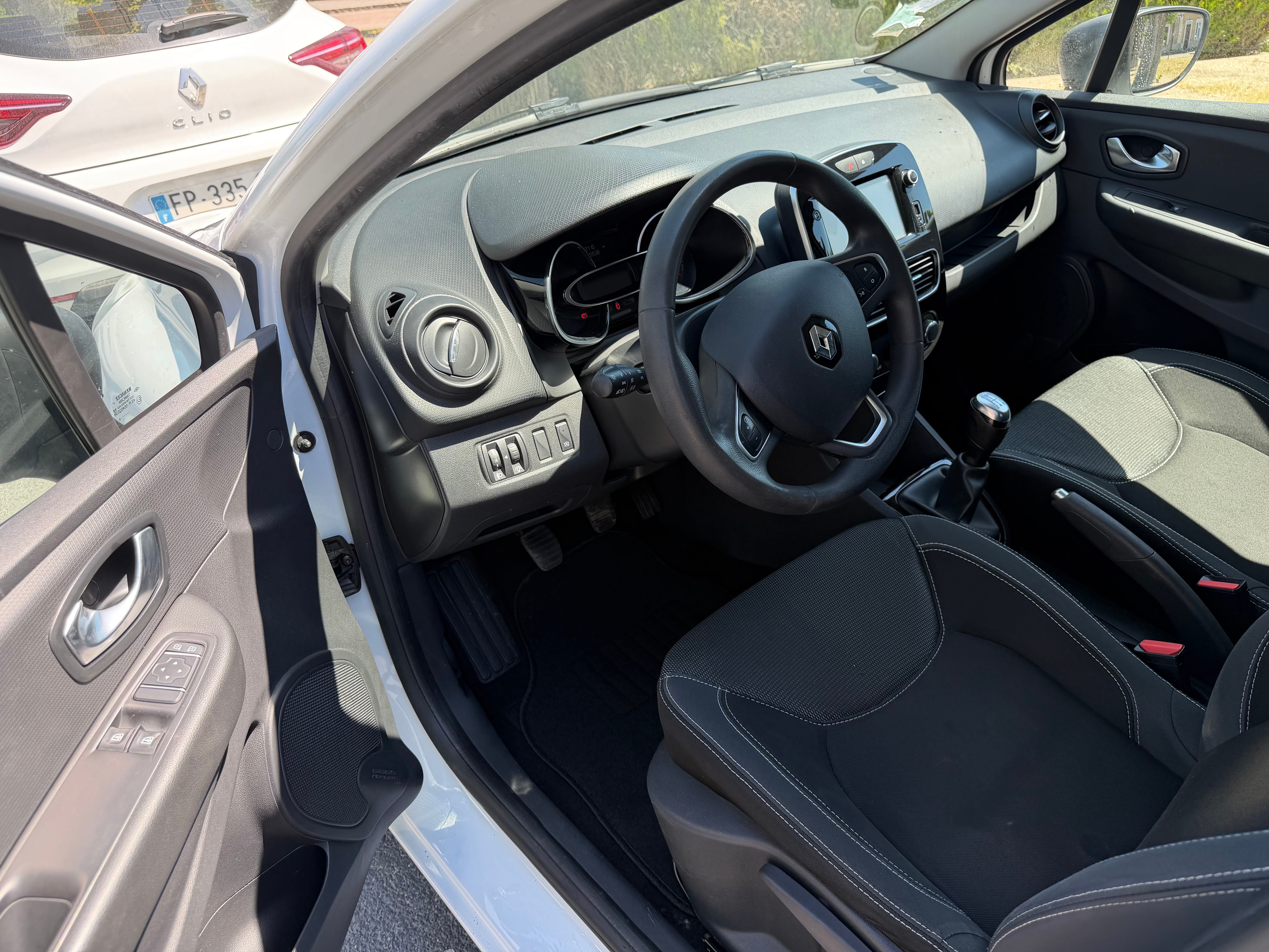 Renault Clio avec Régulateur de vitesse
