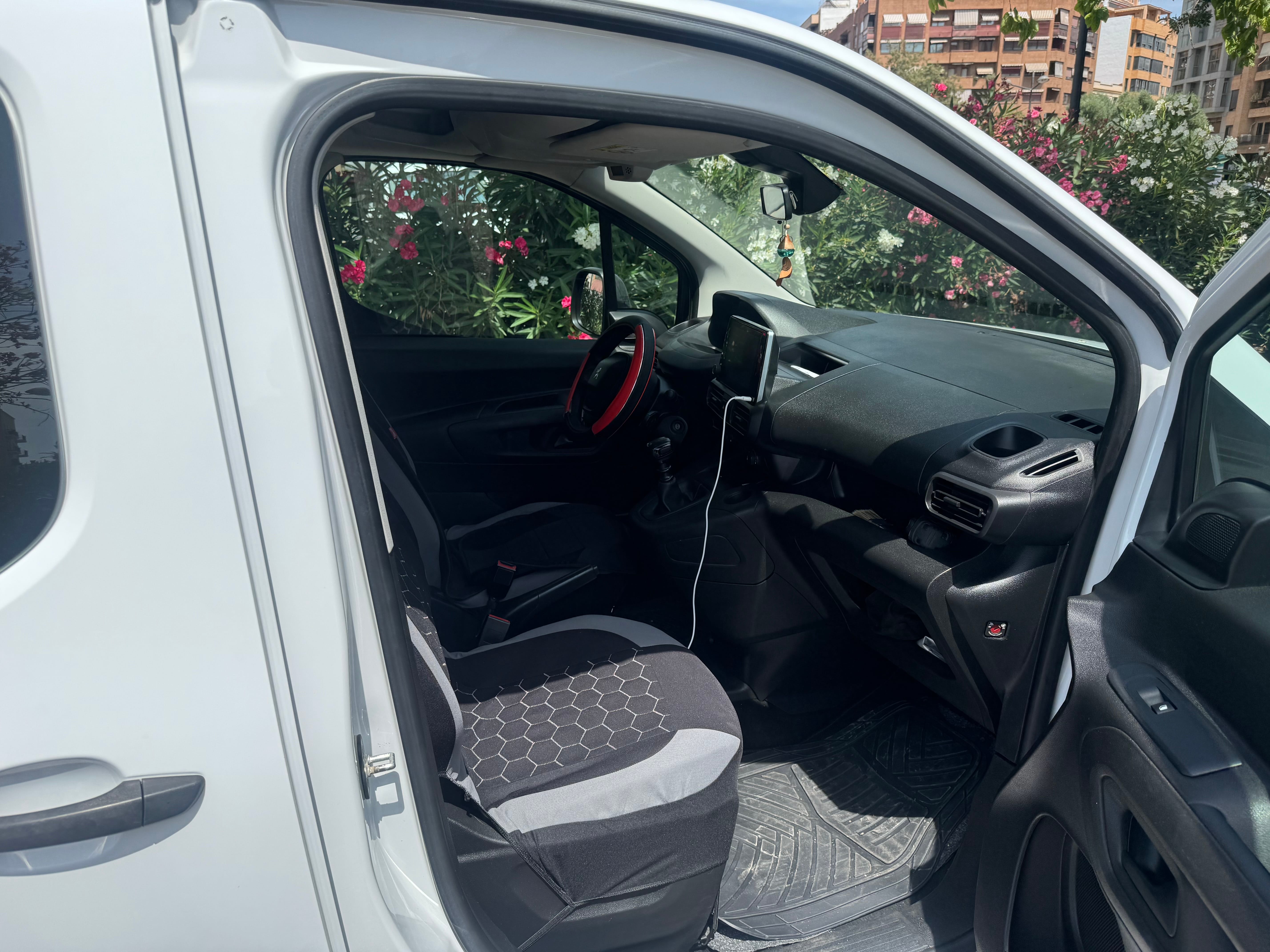 Peugeot Rifter con Control de velocidad