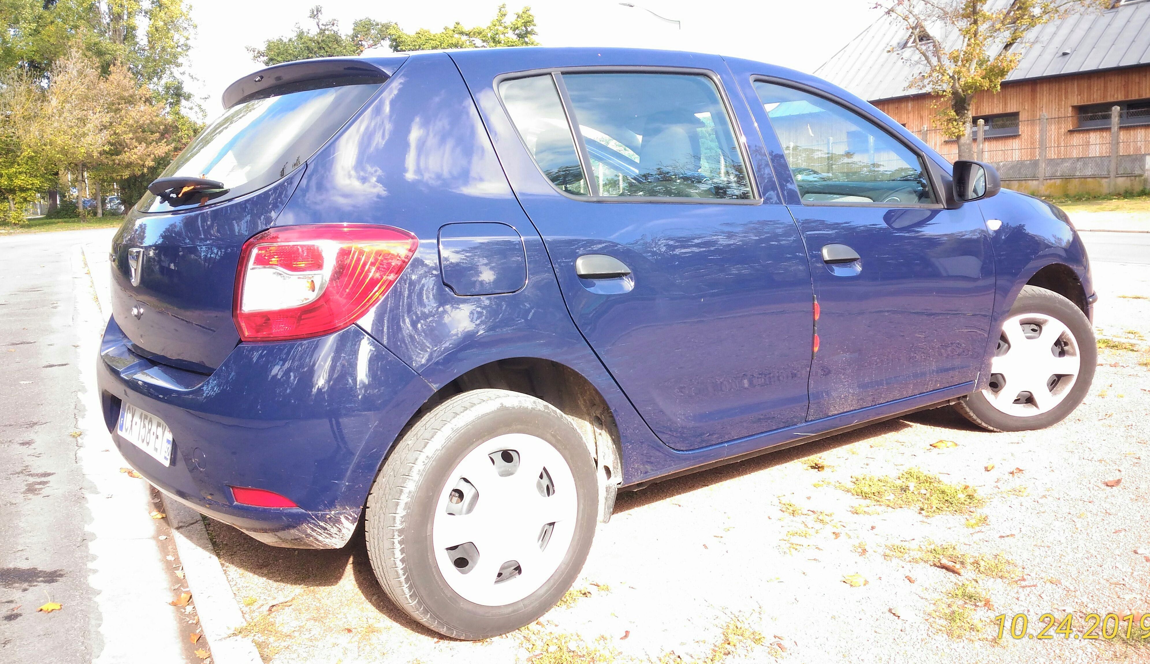Dacia Sandero avec Siège bébé